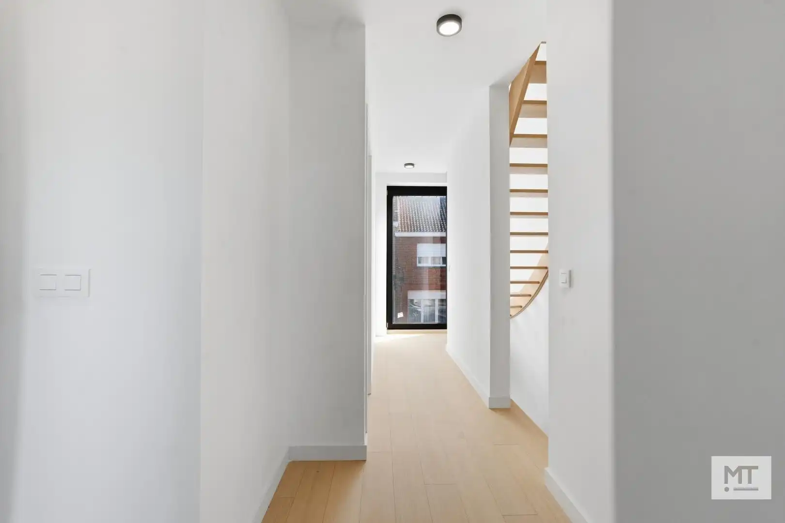 Verrassend ruime nieuwbouwwoningen in het centrum van Beselare foto 12