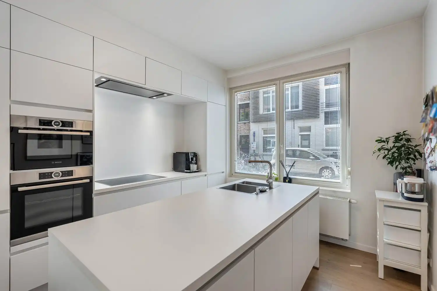 Recent en volledig gerenoveerde woning met 3 slaapkamers en 2 badkamers te centrum Leuven! foto 13