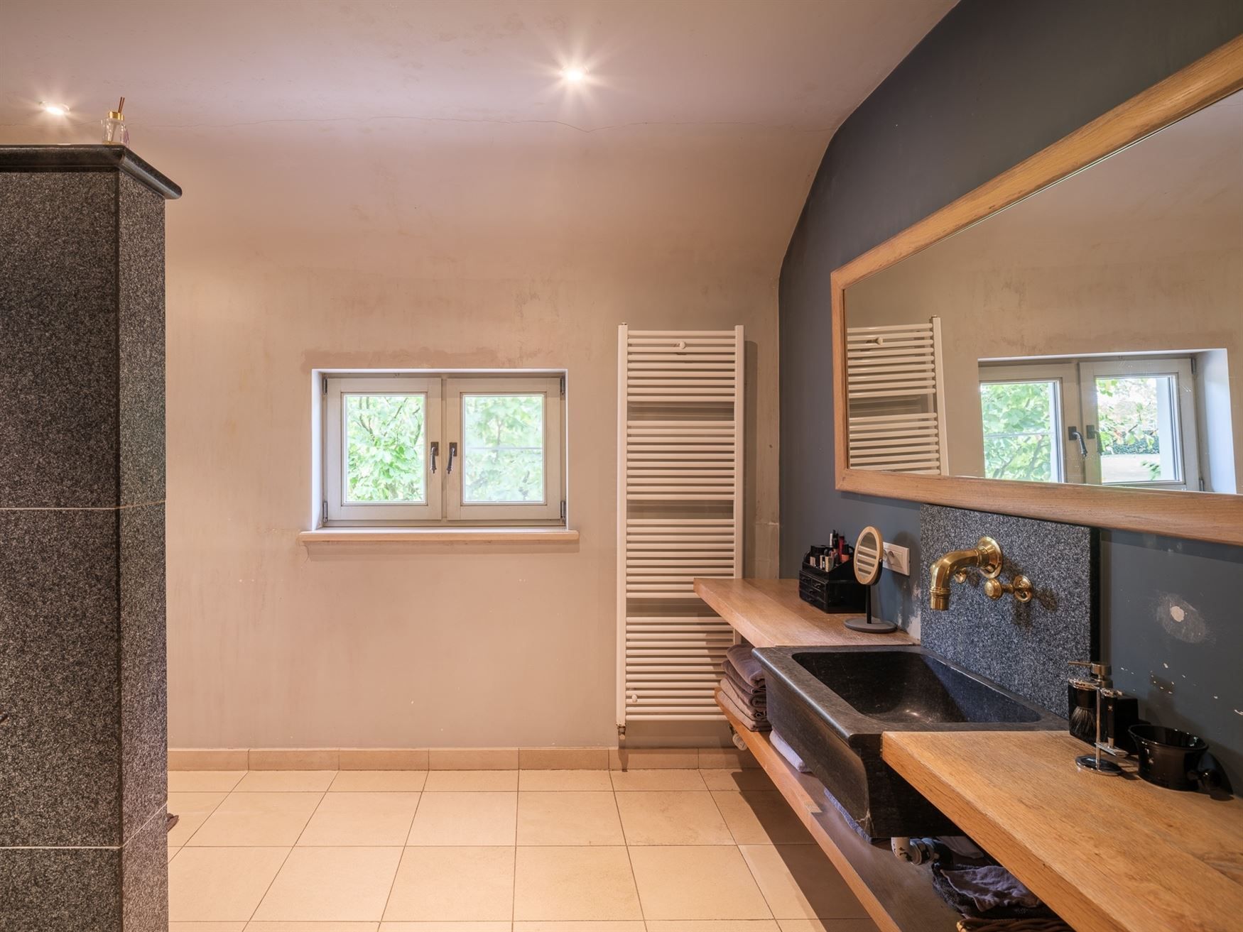 Authentieke charme en duurzame kwaliteit te Lievegem. foto 17