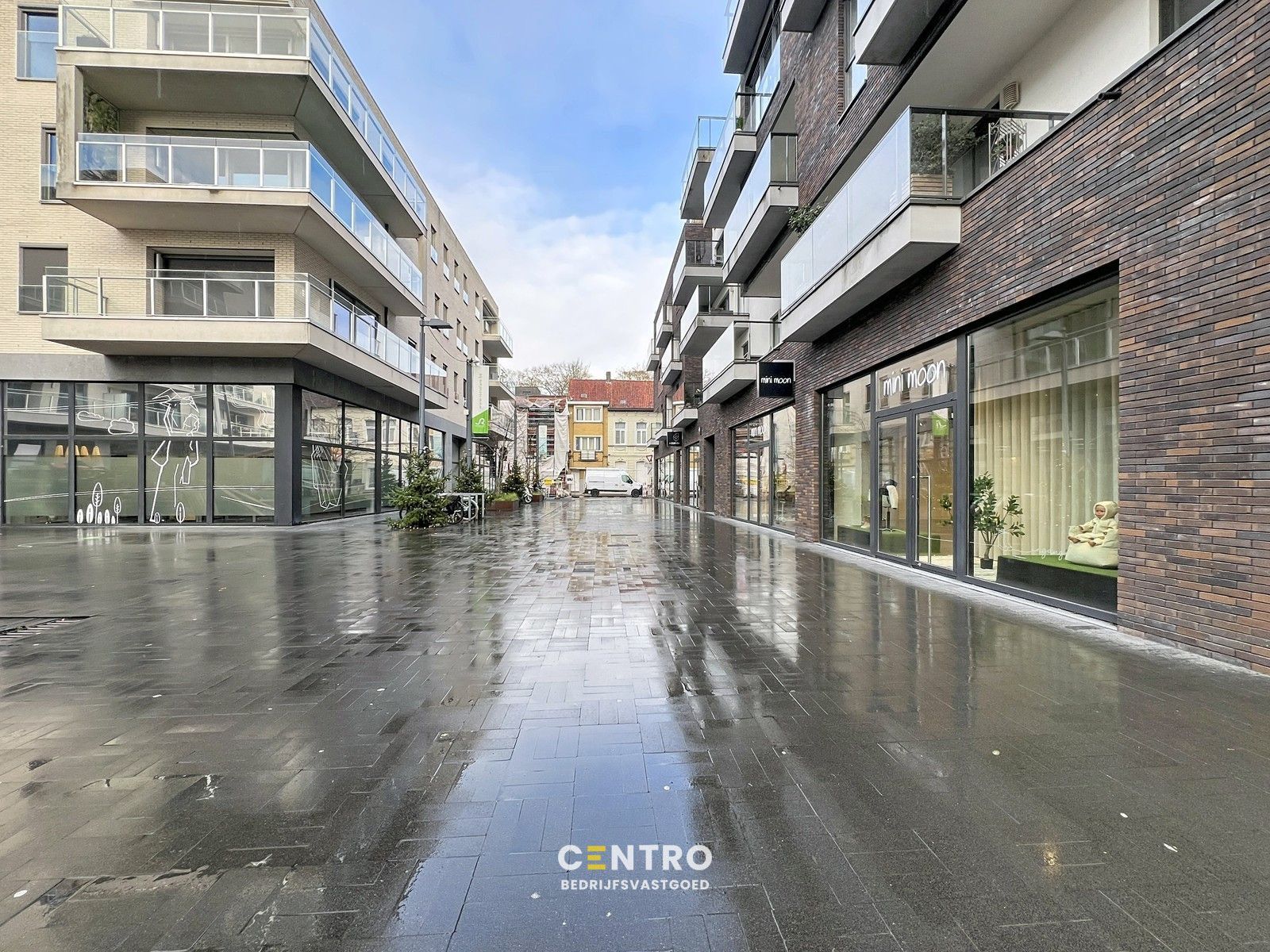 Modern, energiezuinig pand met industrieel karakter tot 285 m² op topligging in De Munt. foto 2