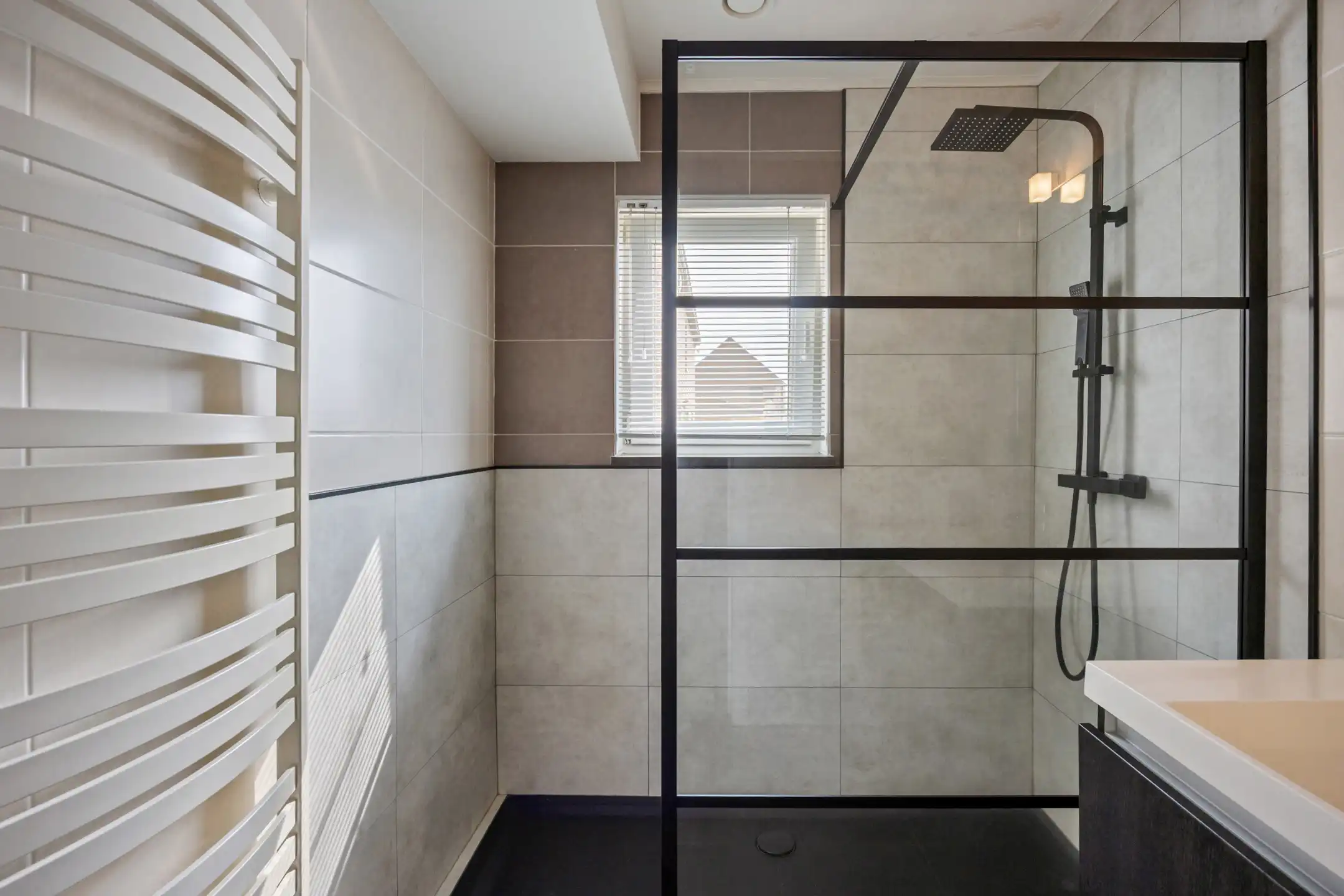 Gelijkvloersappartement met 2 slaapkamers in Glons foto 17