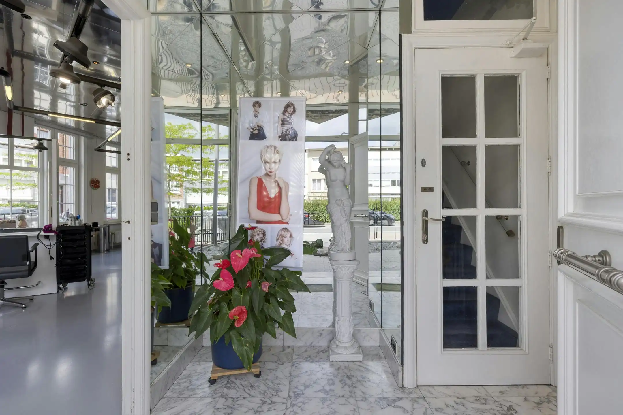 Karaktervolle driegevelwoning met commerciële ruimte in hartje Vilvoorde foto 5