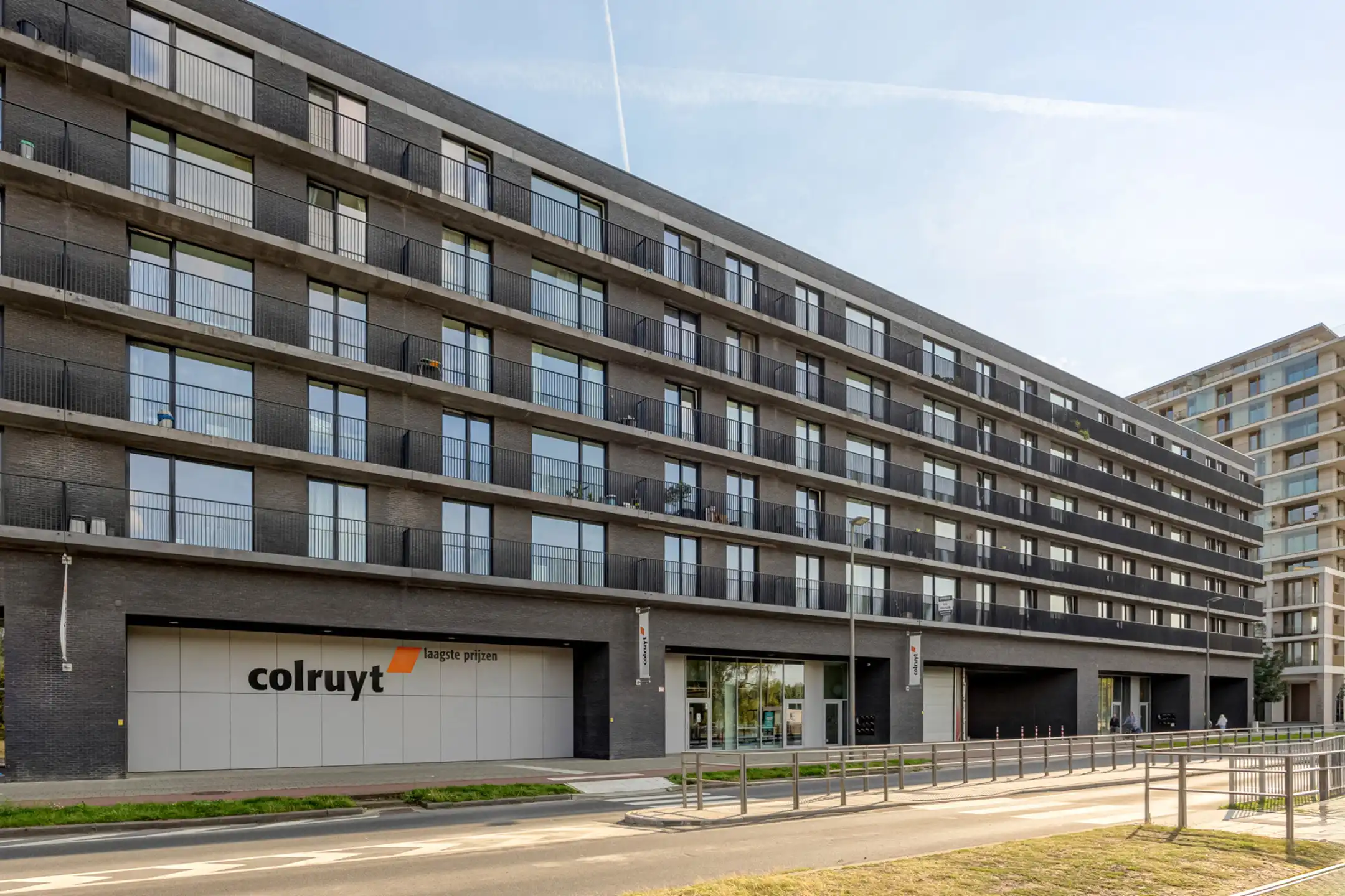 Recent appartement met 2 slaapkamers en een zonnig terras foto 2