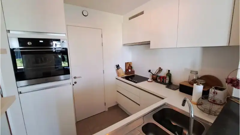 instapklaar nieuwbouw appartement met 2 terassen te huur in Sint-Michiels Brugge foto 4