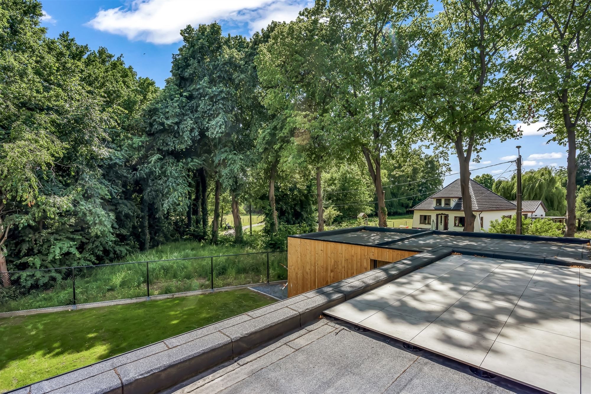 NIEUWBOUW DUPLEXAPPARTEMENT (165M²) MET 2 SLAAPKAMERS EN RUIM TERRAS NABIJ BERINGEN CENTRUM foto 18