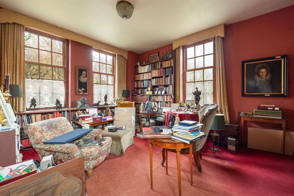 Te renoveren villa in Zaanse-stijl op 3.348m² foto 6