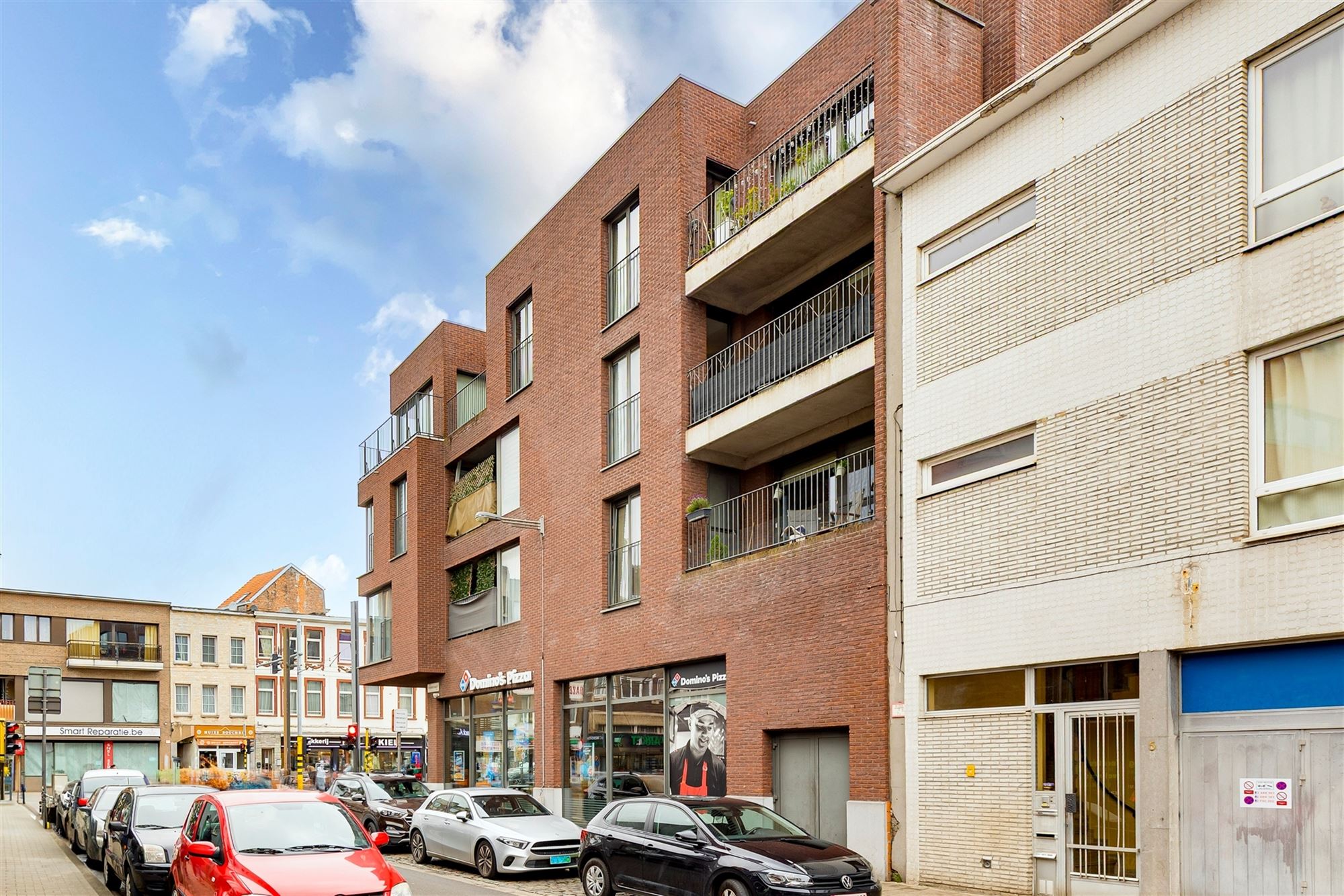 Recent 1 slpk appartement met groot terras foto {{pictureIndex}}