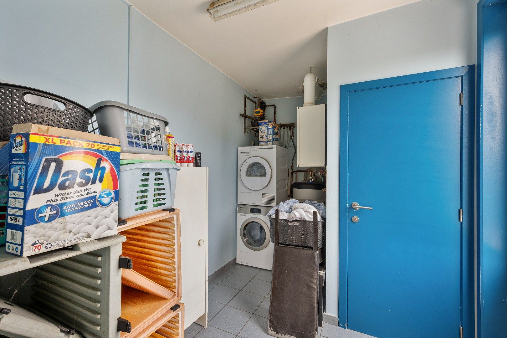 COMMERCIËLE HANDELSWOONST MET 3 SLPKS, GROTE GARAGE EN GUNSTIG EPC foto 10