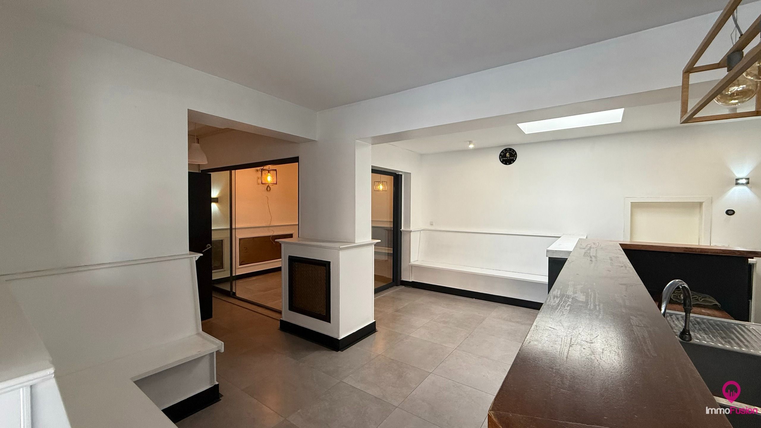 Instapklaar handelspand voor horeca op uitstekende locatie! foto 15