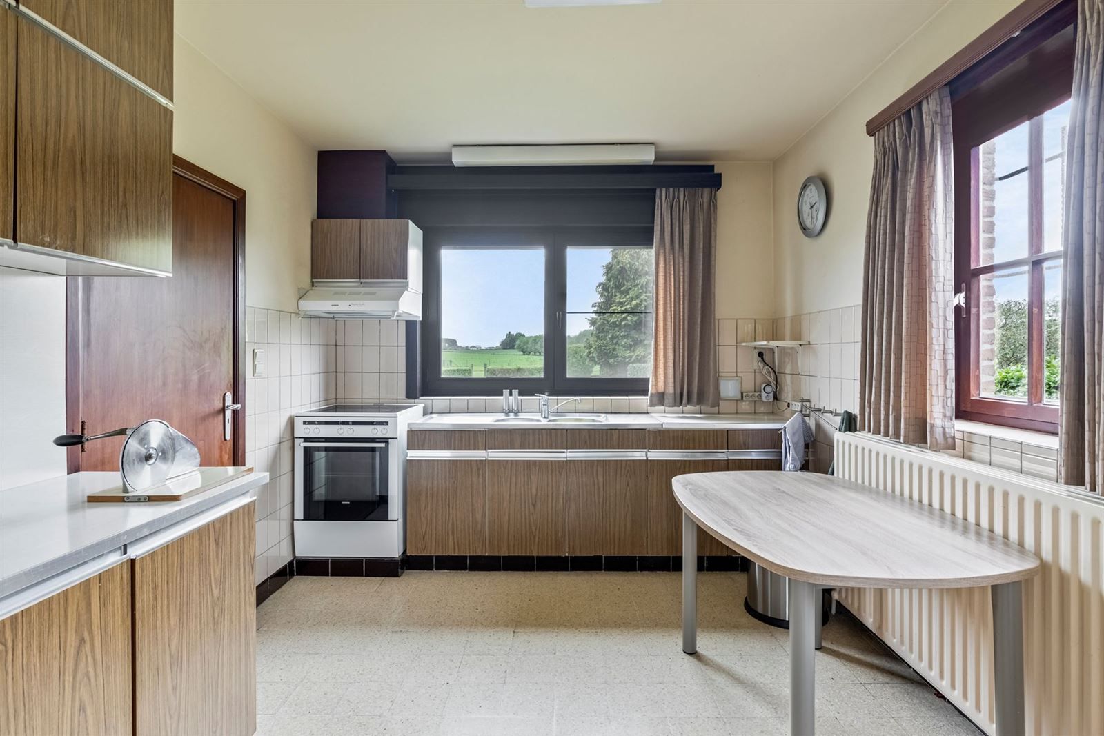 Ruime villa te koop in oase van rust foto 12