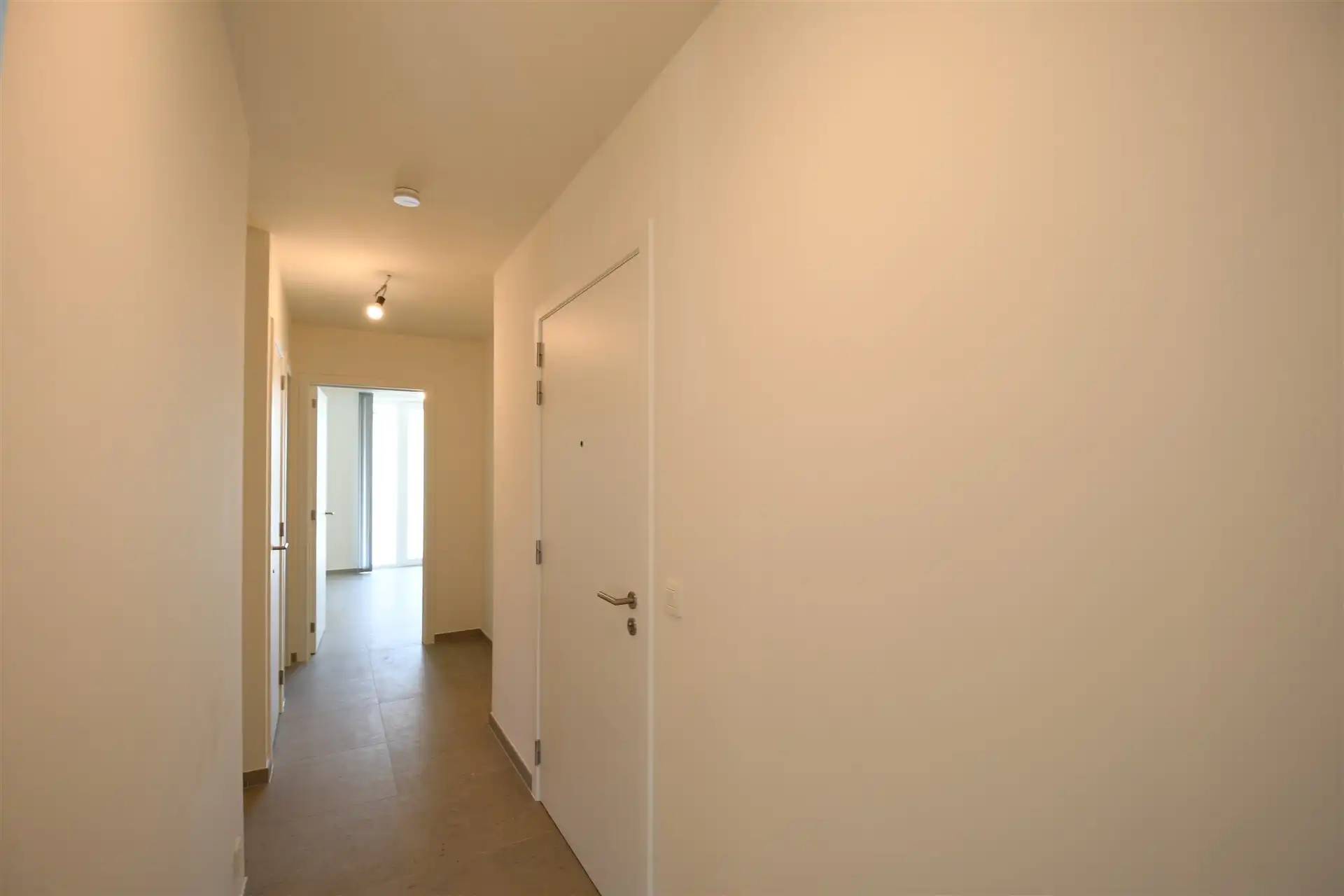 Twee slaapkamer appartement in het hartje van Stekene  foto 11
