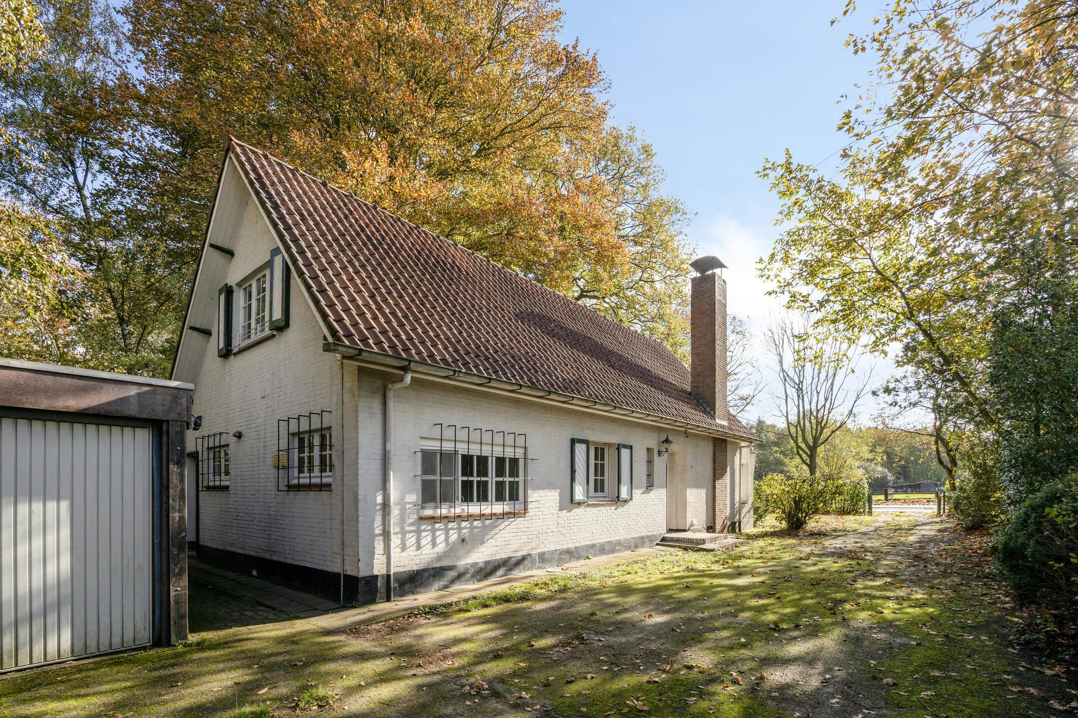 Charmant huis te koop in Putte-Kapellen met grote tuin foto 22