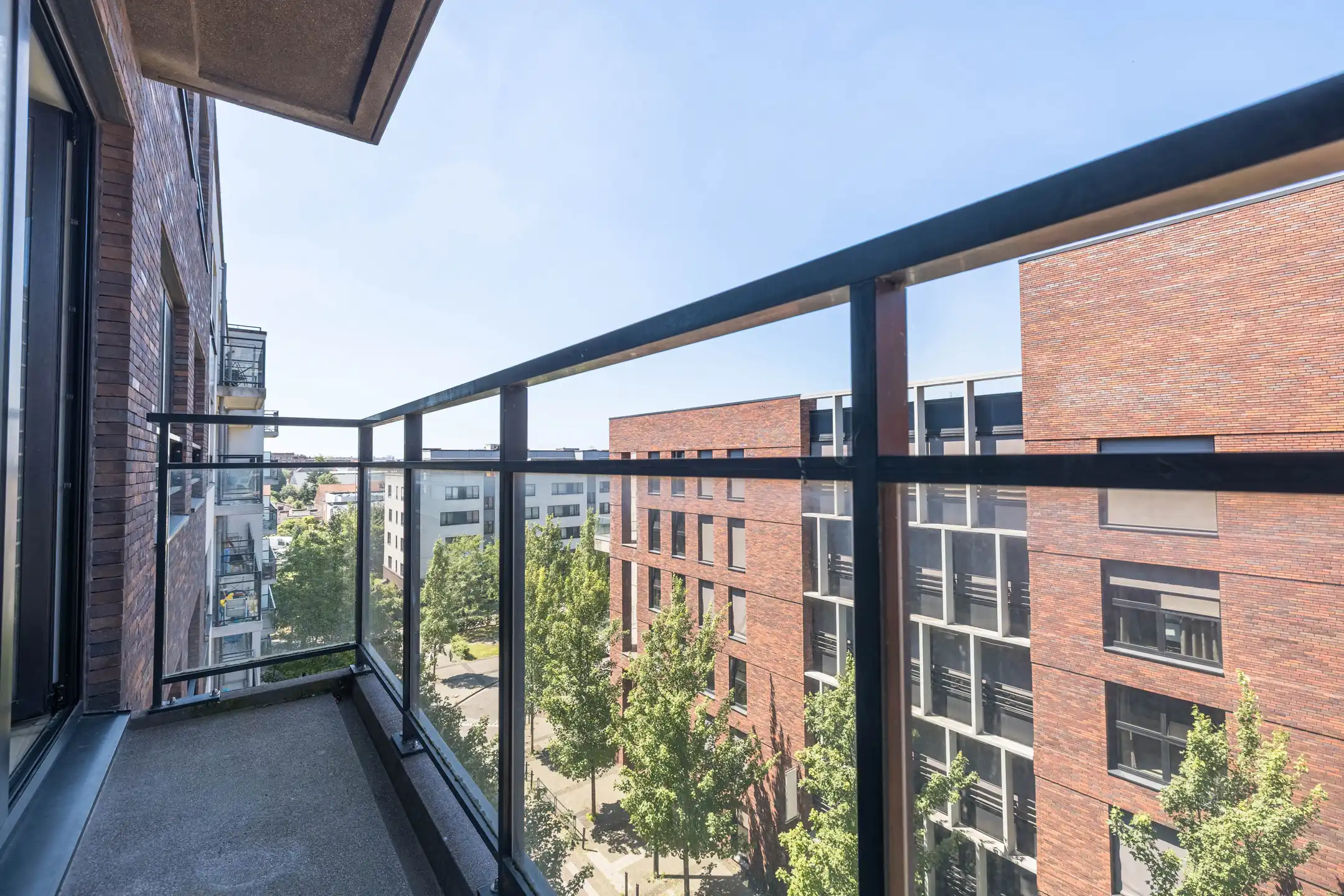 NATO - Appartement met 1 slaapkamer  + P foto 3