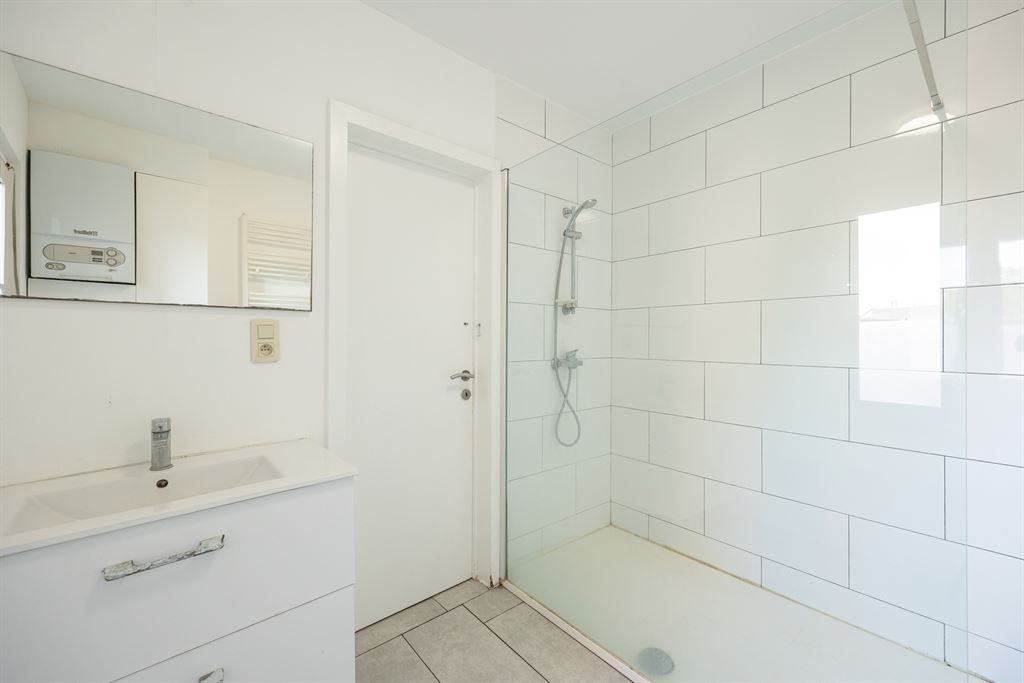 Gerenoveerde handelsruimte én duplex app foto 19