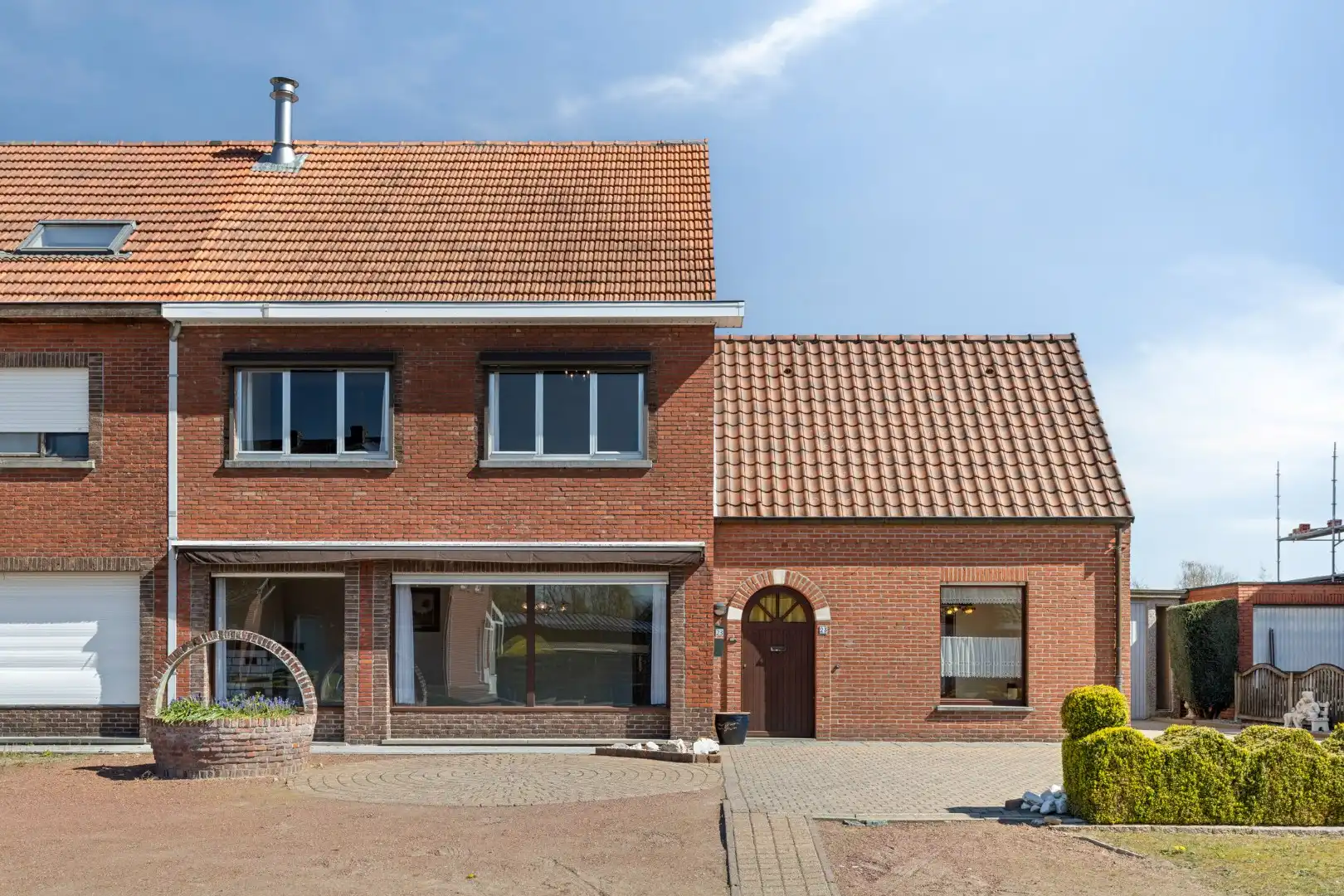 Te renoveren woning met 2 slpks (3de mogelijk) op 642 m² te Geel-Bel ! foto 2