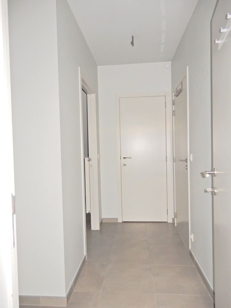 Appartement te Oostrozebeke. foto 4