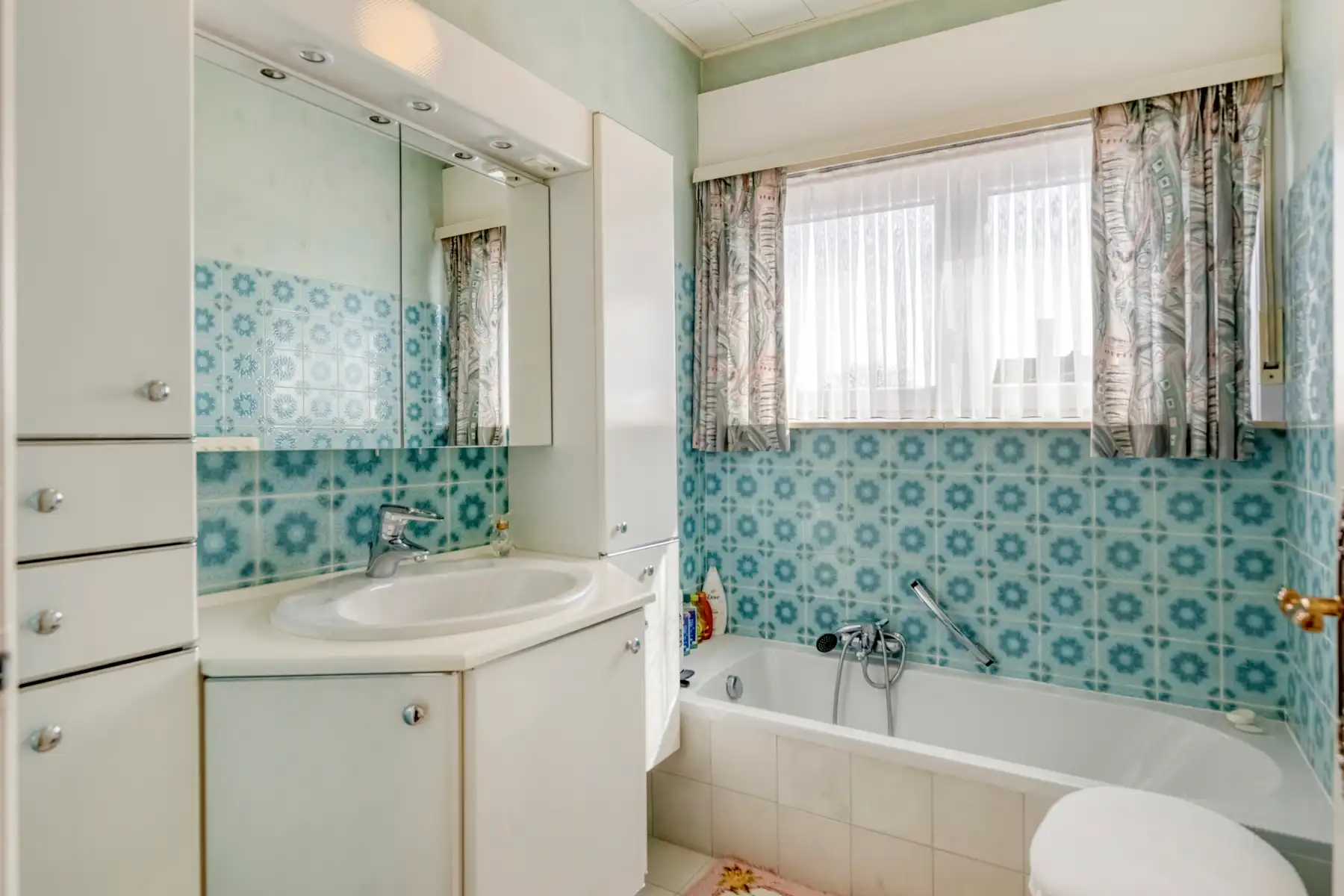 Charmante bungalow ruim perceel foto 10