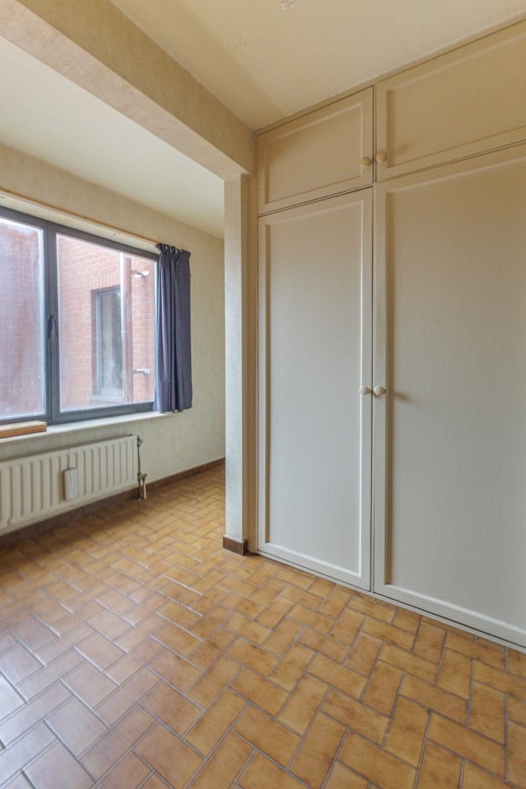 * VERKOCHT * Ruim Appartement in de stad foto 10