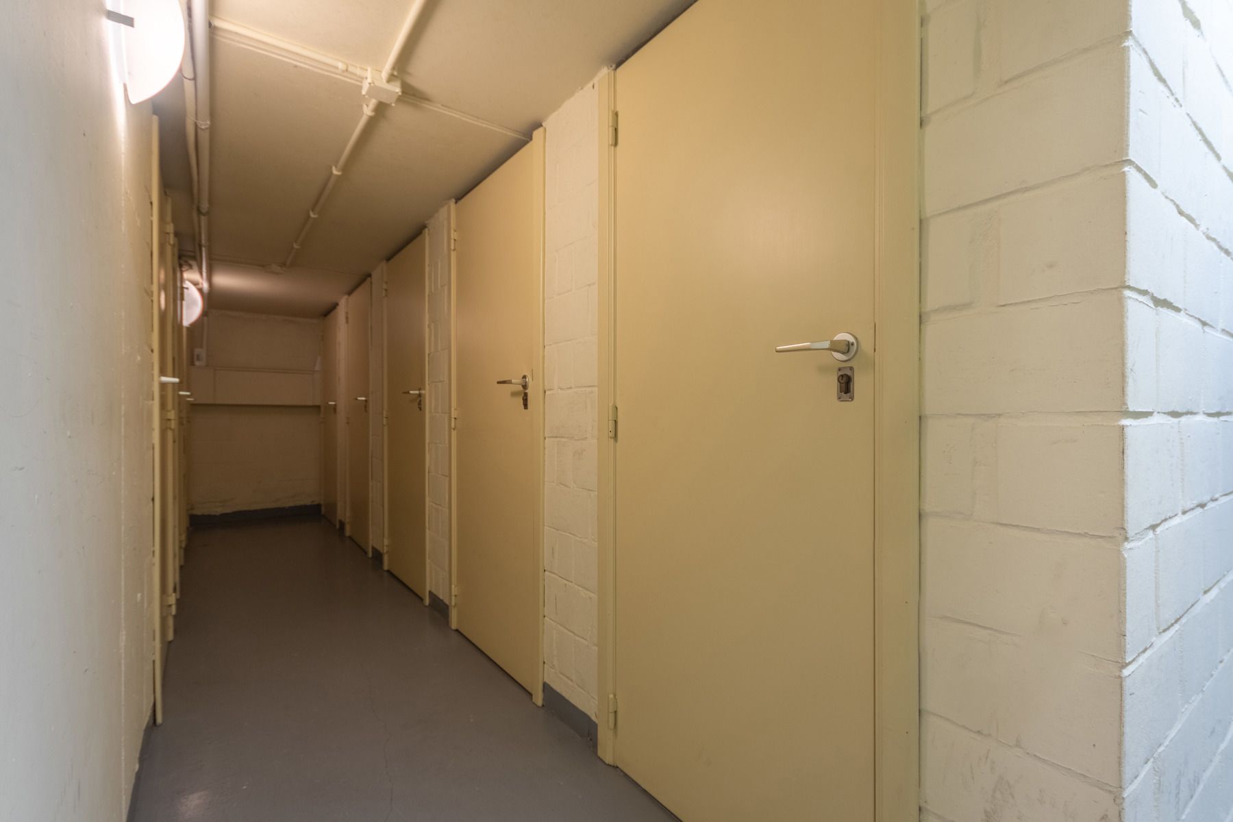 Goed onderhouden appartement met 3 slaapkamers en garage foto 14