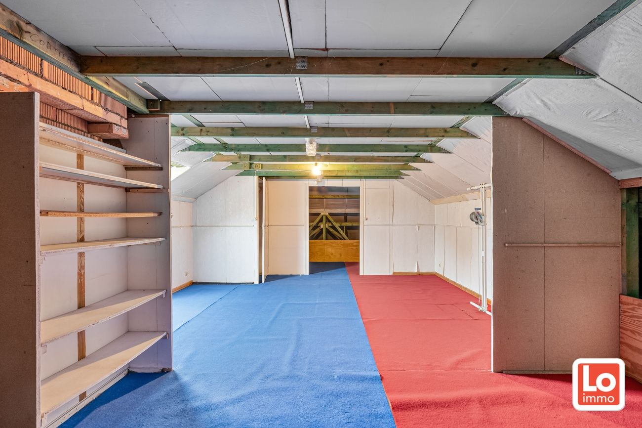 Statige ruime villa met inpandige én afzonderlijke garage op een groene toplocatie nabij Bergenkruis en het centrum van Destelbergen. foto 24