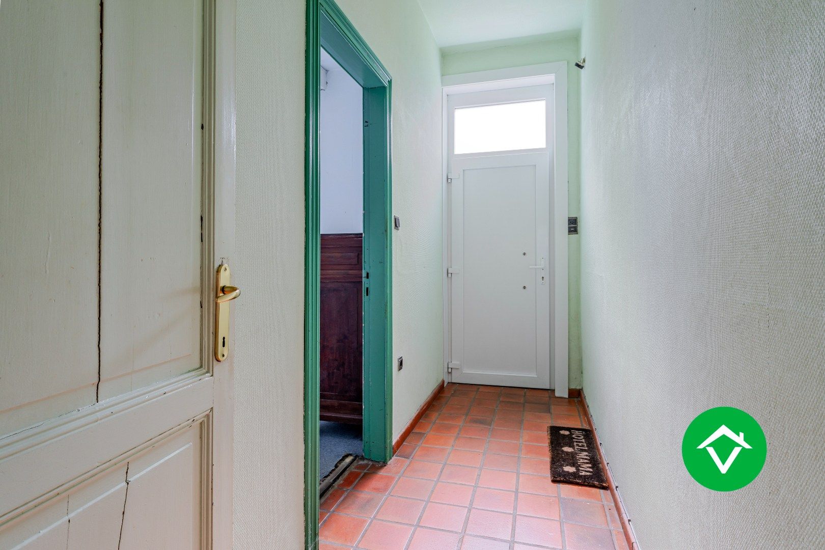 Ruime halfopen bebouwing met 4 slaapkamers en ruime tuin! foto 17