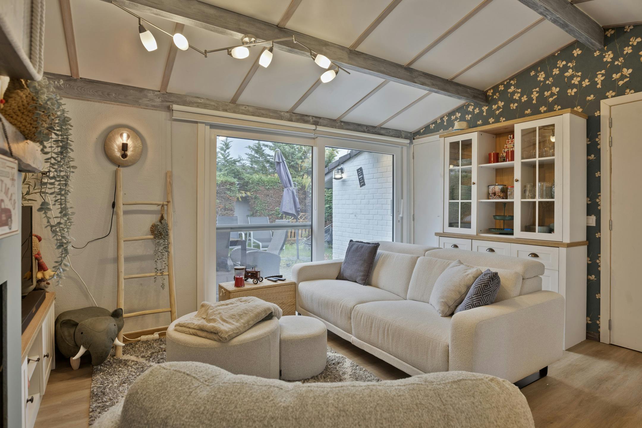 Gerenoveerde vakantiewoning met parking in Sunparks foto 3