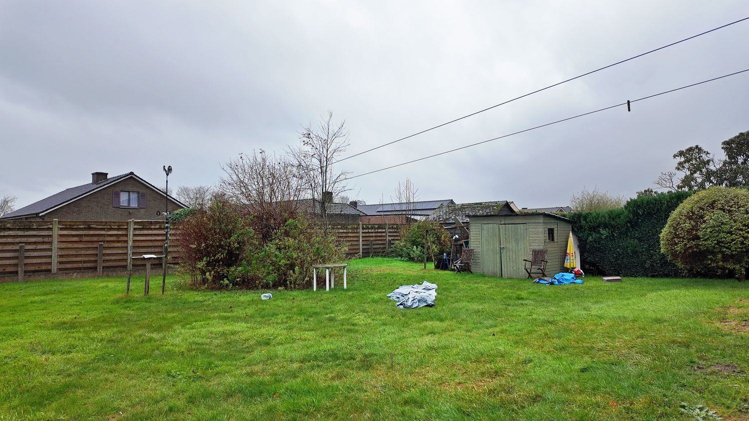 Ruime gezinswoning met grote tuin te huur in Zomergem! foto 11