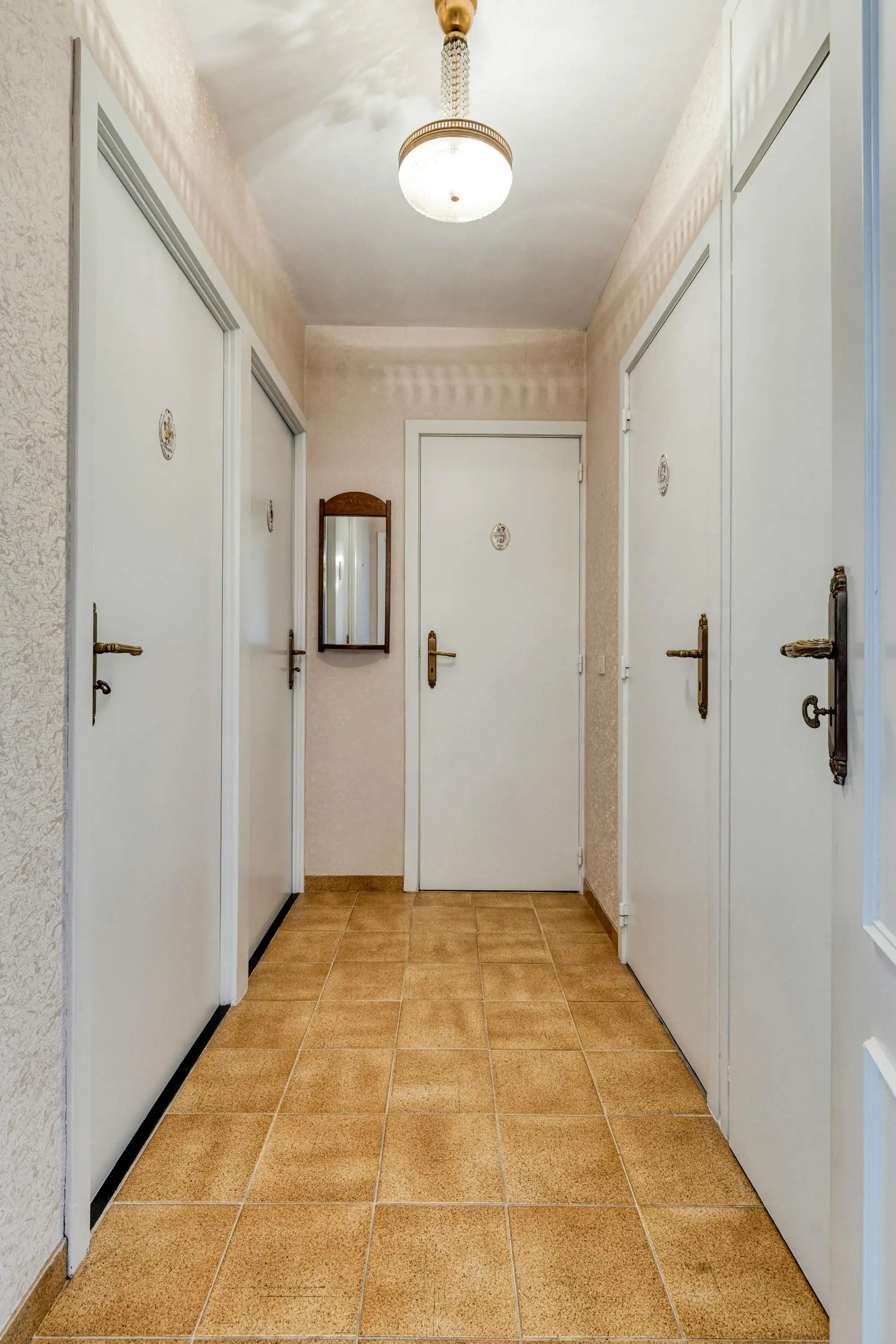Te renoveren appartement met 2 slaapkamers in Bosuil-wijk! foto 16