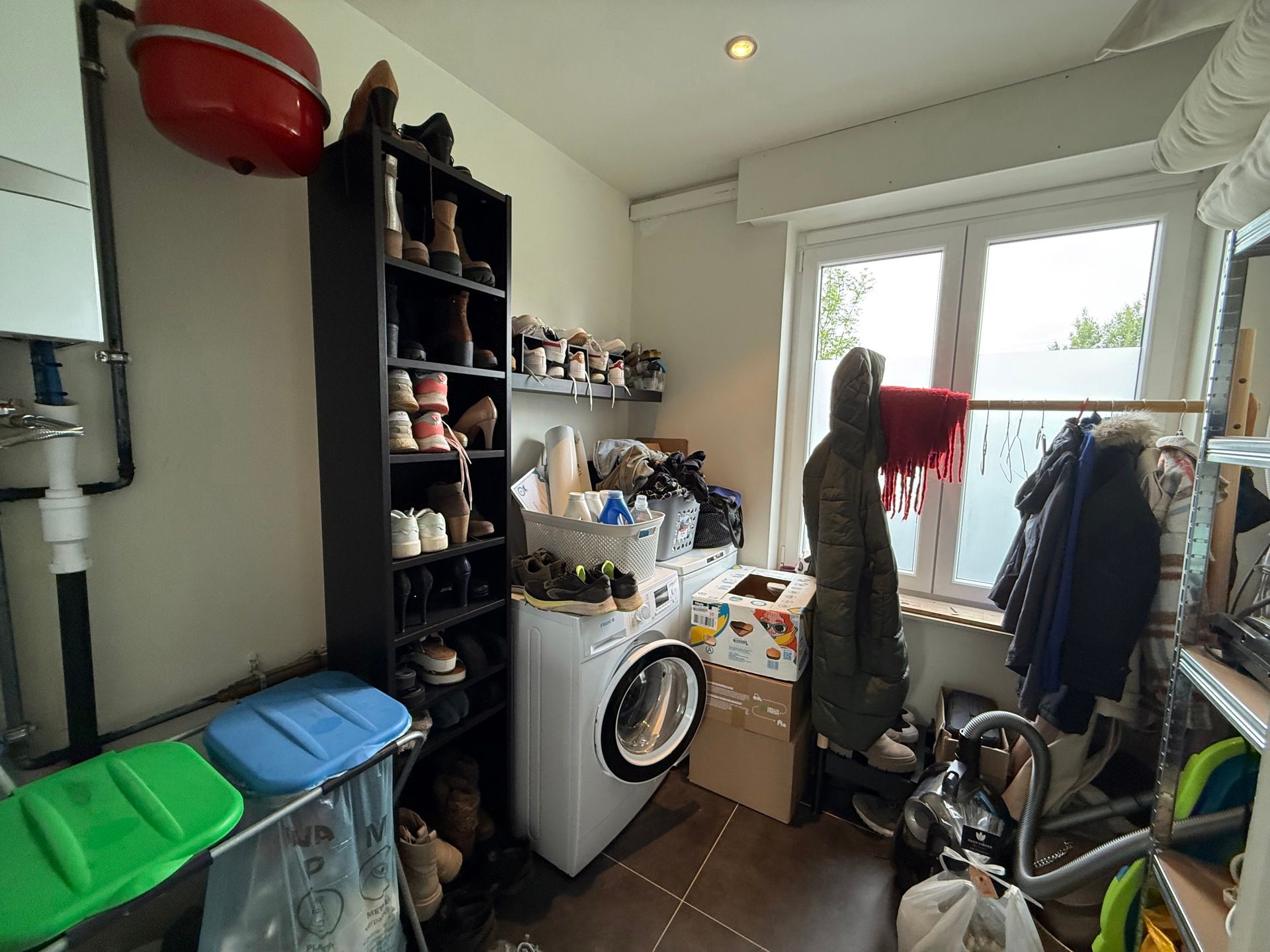 BURST - Gerenoveerde rijwoning met garage. foto 17