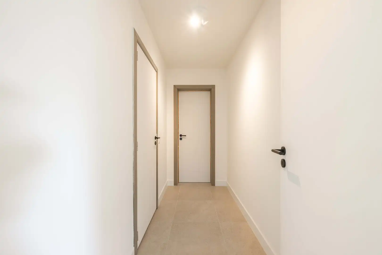 VOLLEDIG GERENOVEERDE WONING OP TOPLOCATIE IN KOOLSKAMP foto 7