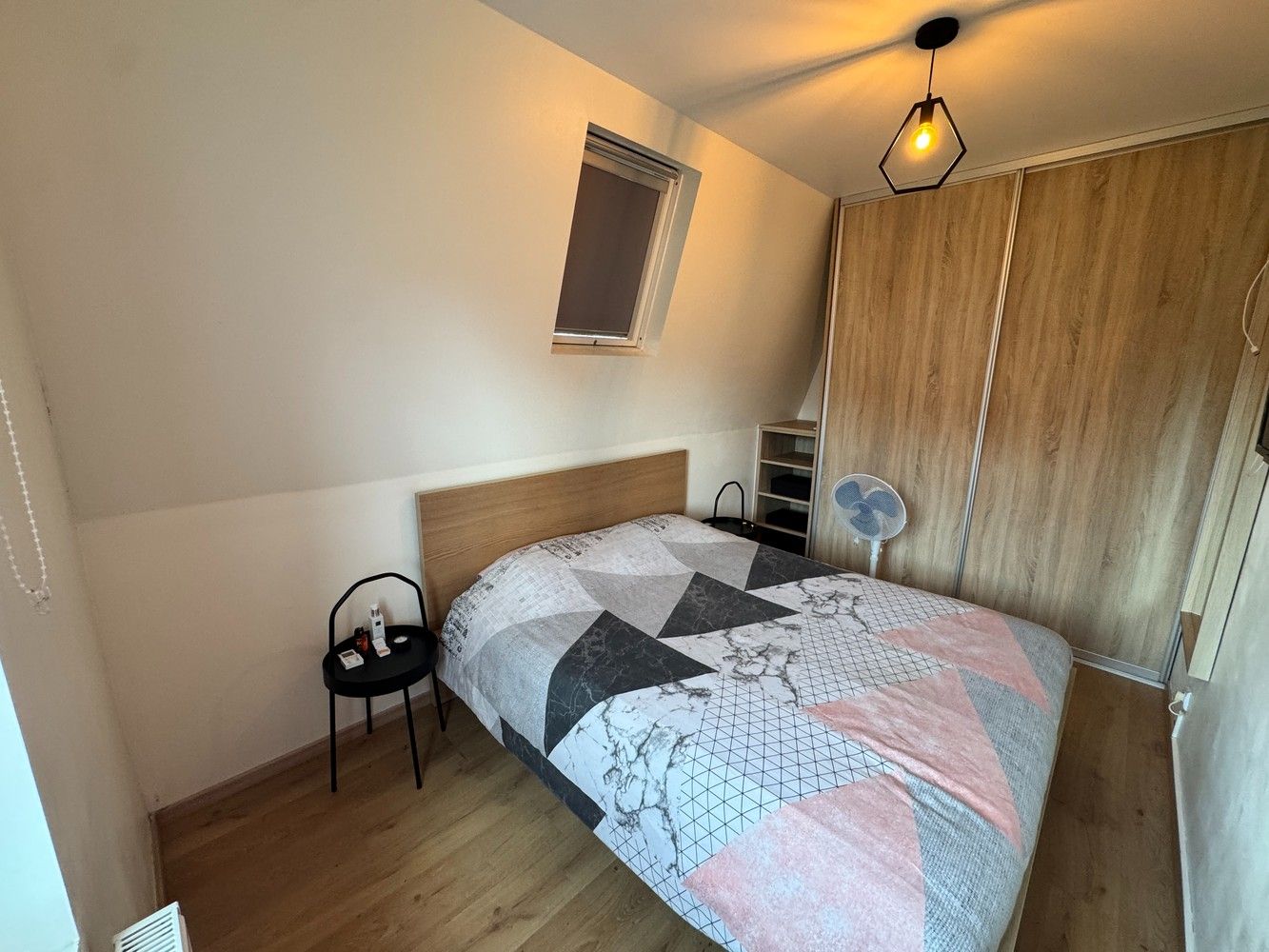 🏡 Charmante woning met tuin en 3 verdiepen in hartje Genk foto 5
