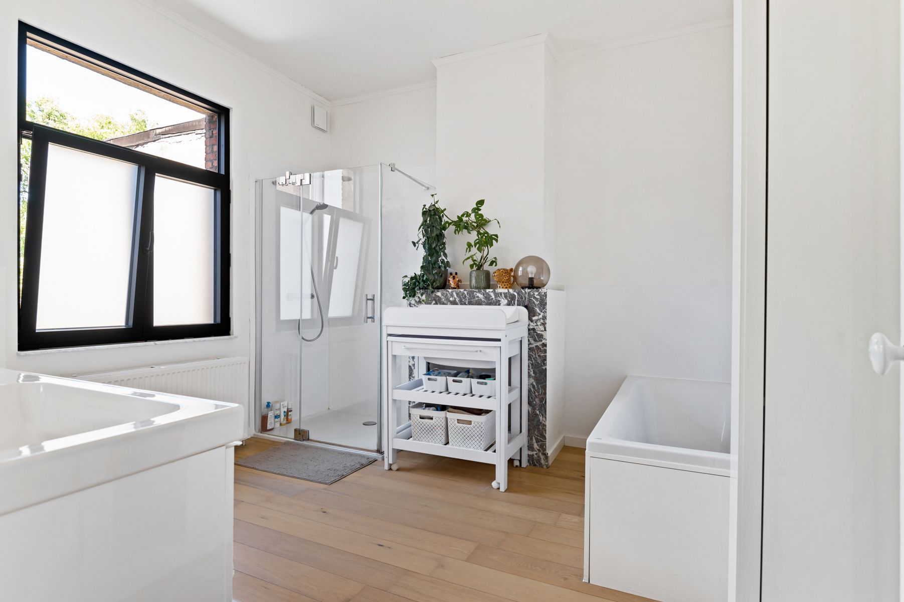 Prachtige art-deco woning op goede locatie in Merksem foto 21
