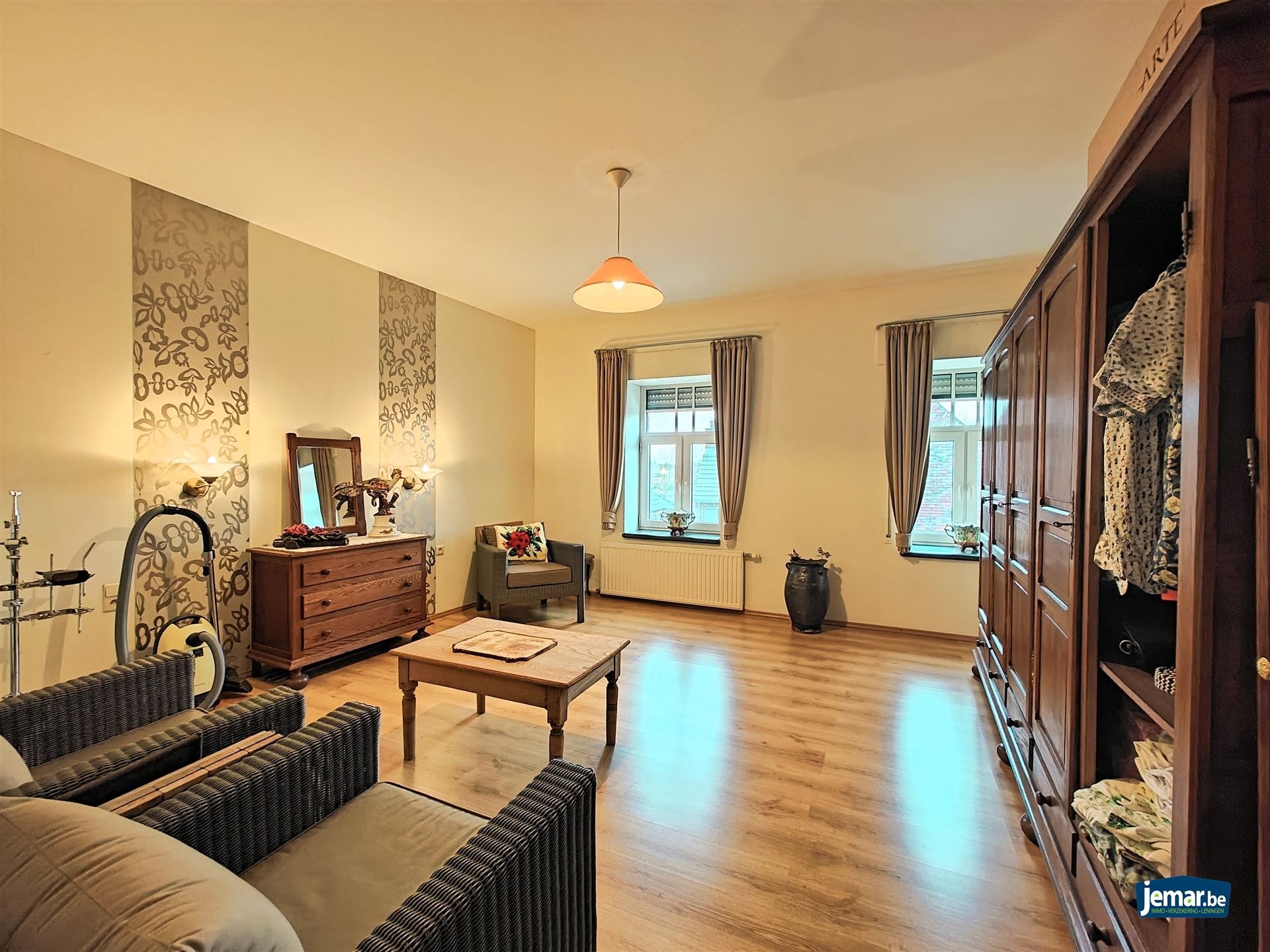 Ruim en karaktervol appartement van 190m² in het charmante Maasdorp Vucht! foto 10