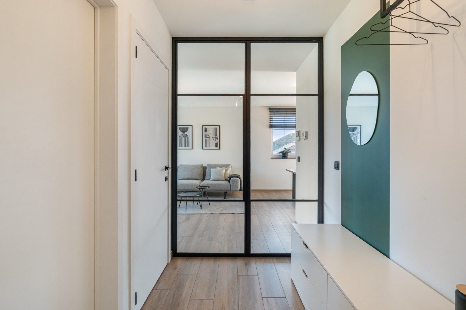 Stijlvol, ruim duplex-appartement met 2 slaapkamers in een kleinschalige residentie nabij het centrum van Opglabbeek!  foto 9