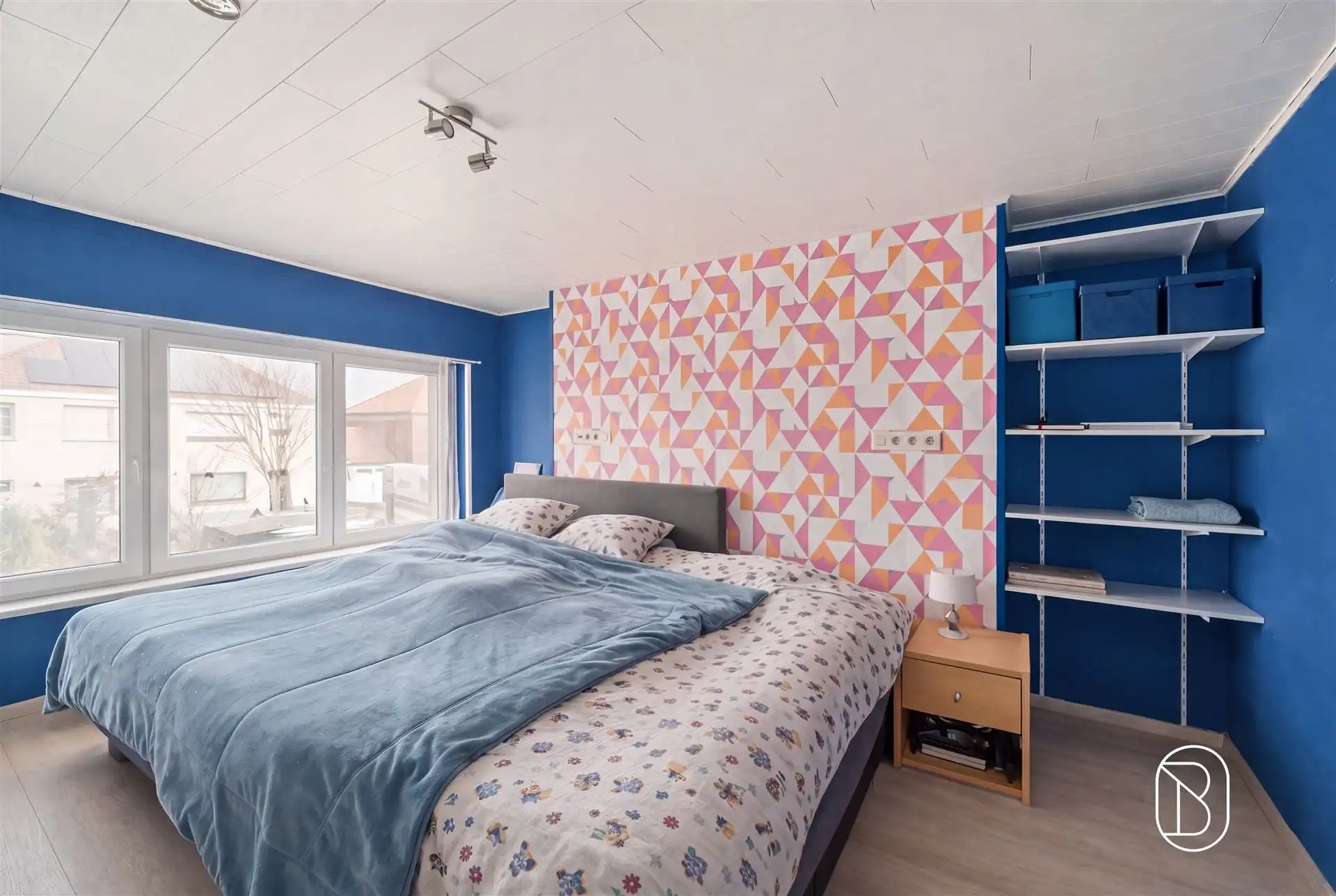 Halfopen woning met garage en tuin in Harelbeke foto 13