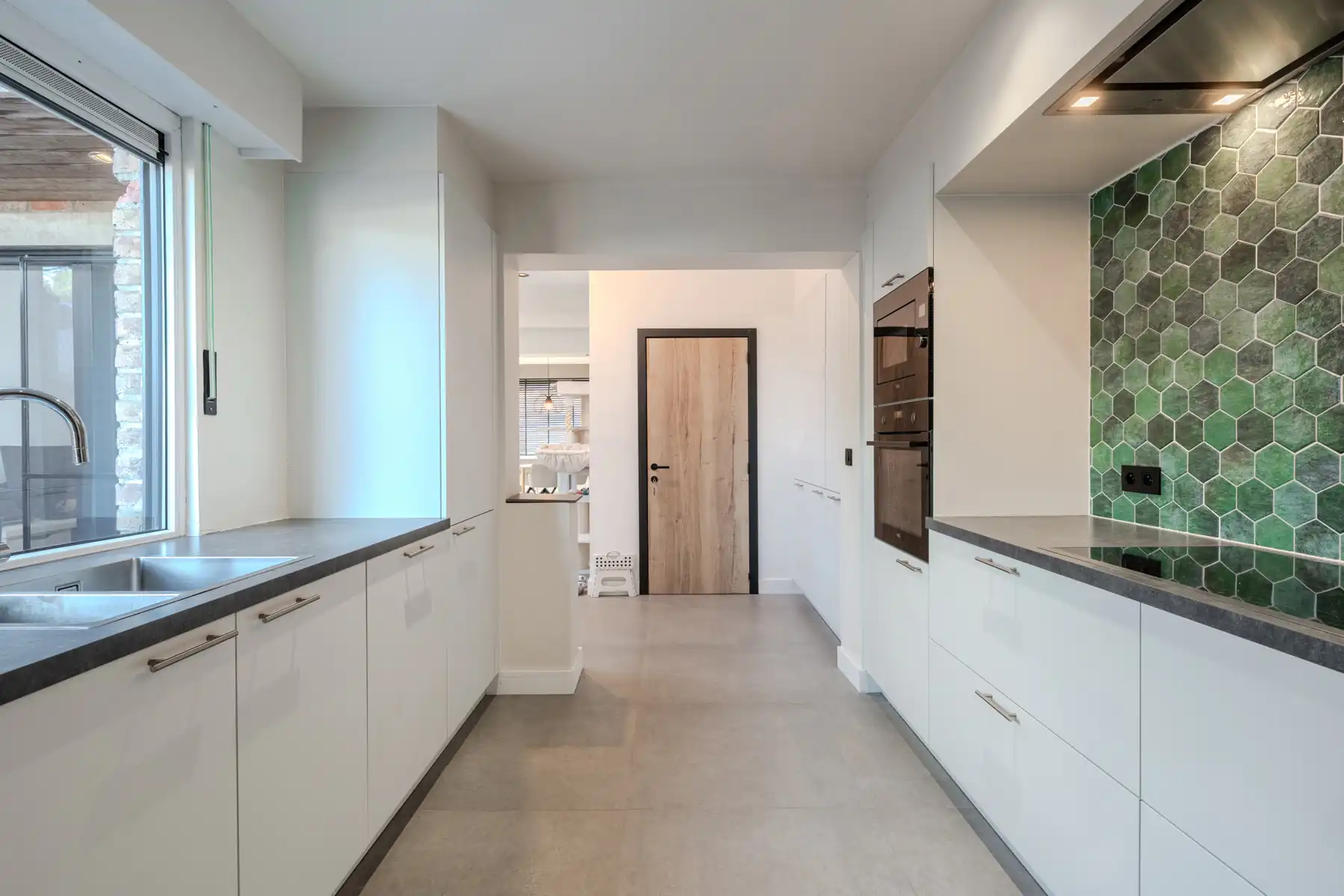 Gerenoveerde gezinswoning met vier kamers in Gistel. foto 3