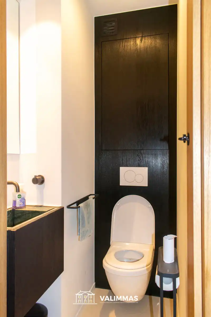 Bijzonder stijlvol ingerichte praktijk- of kantoorruimte... foto 12