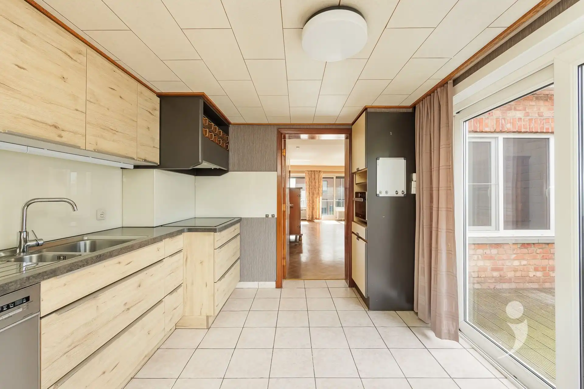 Ruime stadswoning met uitzonderlijke tuin van + 13 are foto 17
