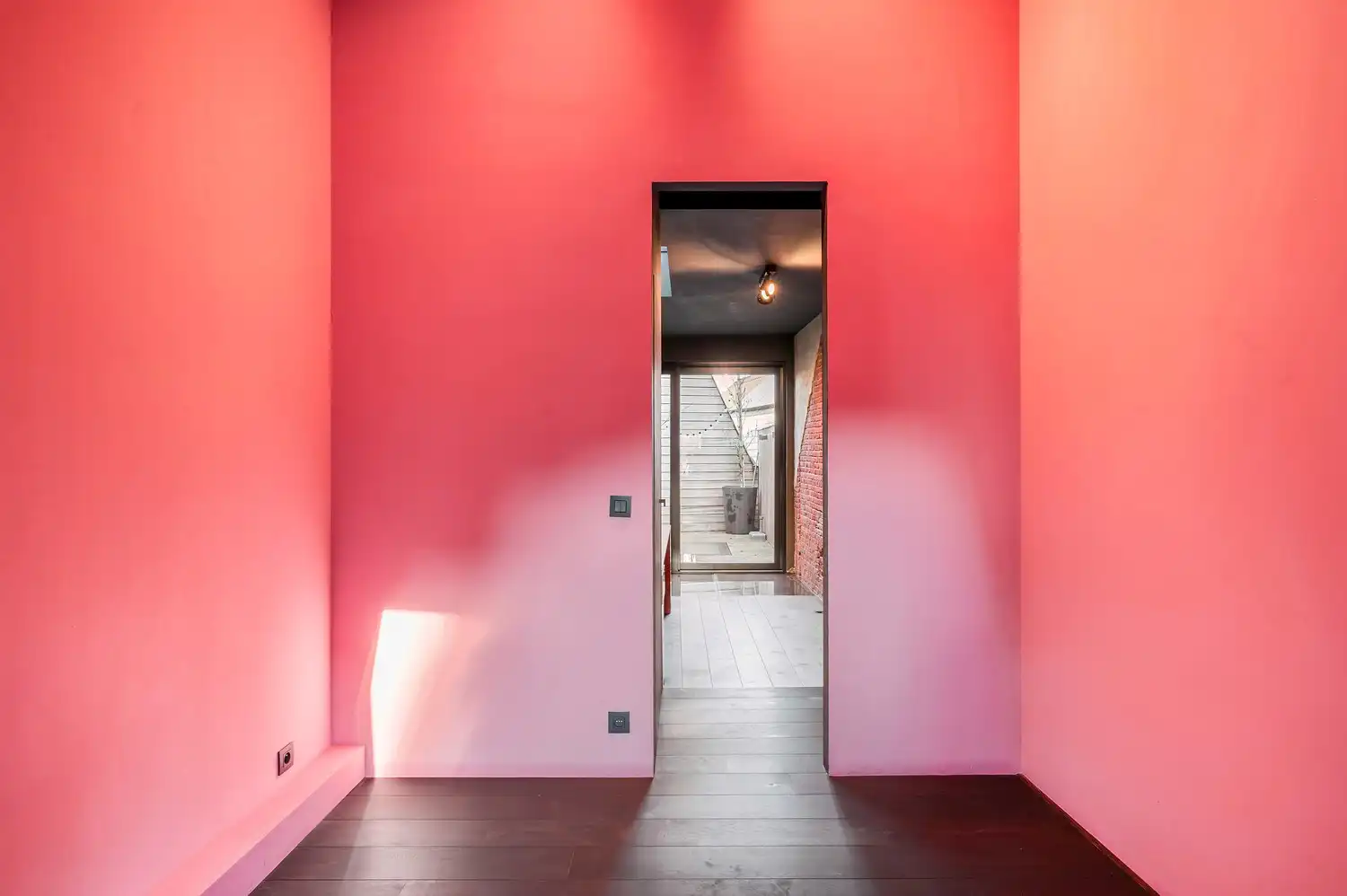 Karaktervolle erfgoedwoning op topligging tegenover de Sint-Gummaruskerk. foto 25