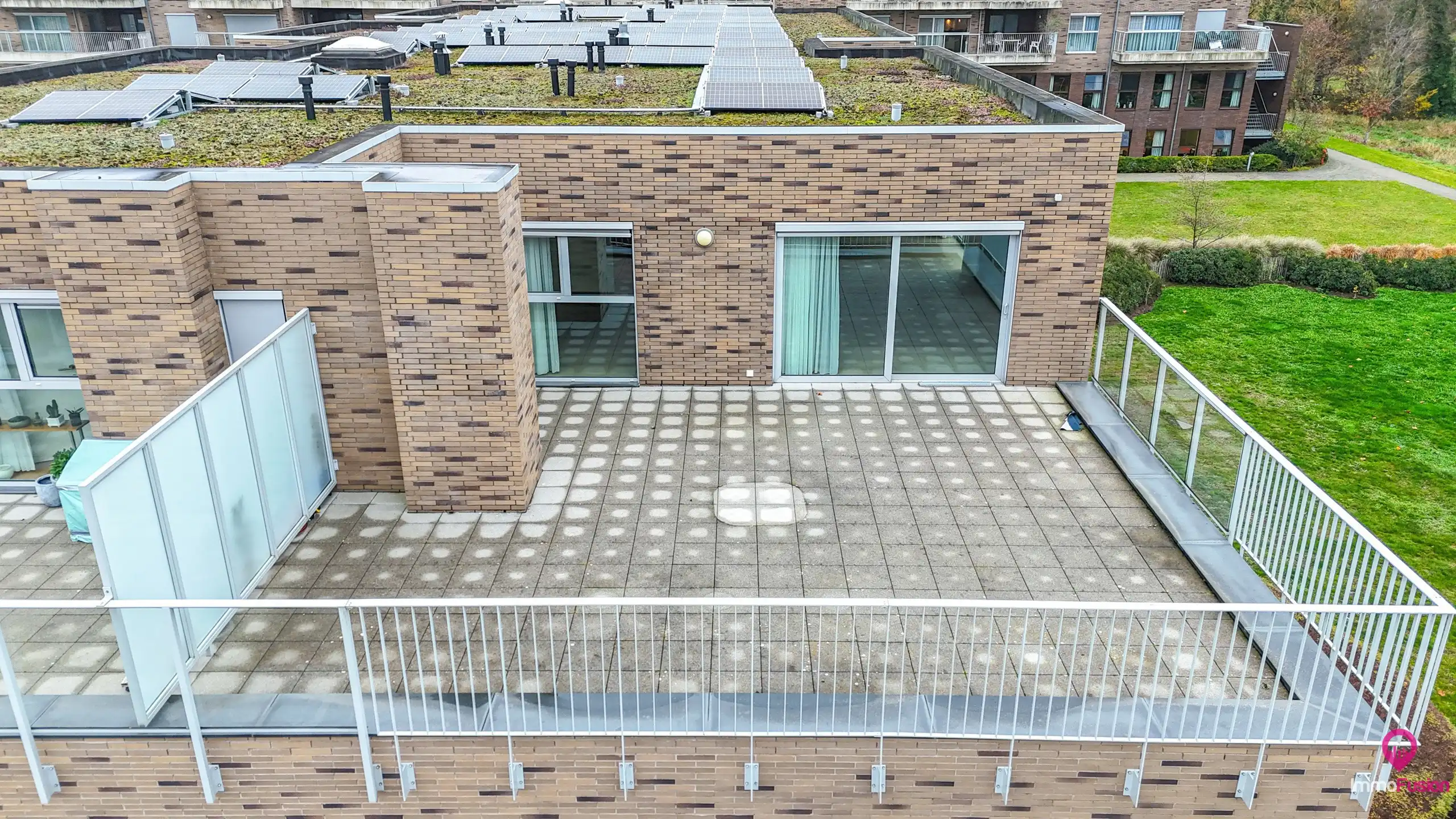 Stijlvol serviceflat met comfort, rust en zekerheid! foto 38