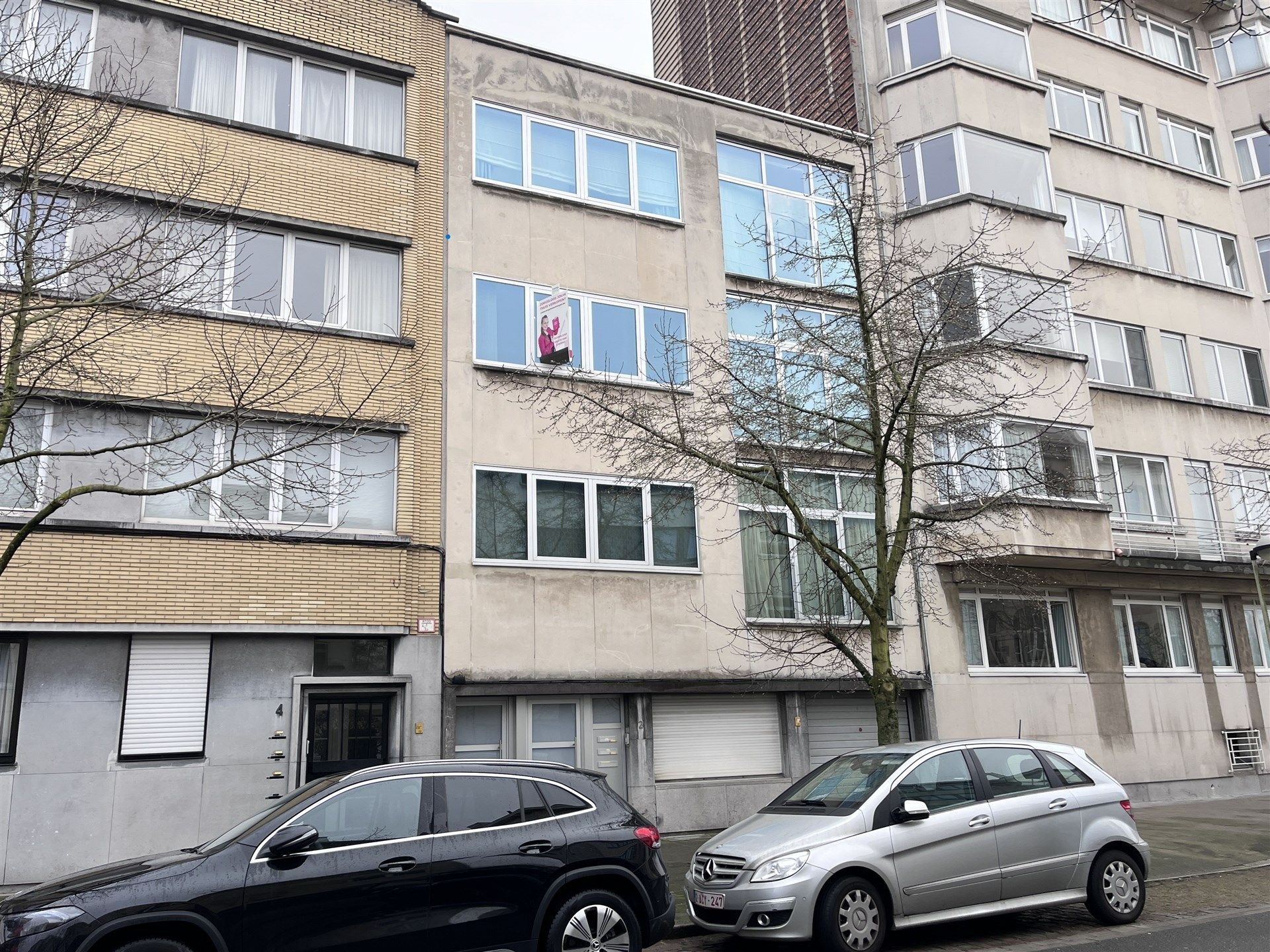 Licht en ruim appartement met hoge plafonds (3,10 m)! foto 13