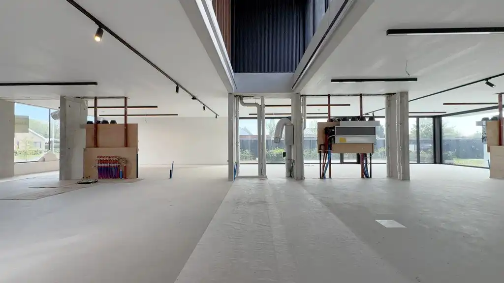 Nieuwbouw kantoorgelijkvloers te huur aan N70 in Lochristi foto 8