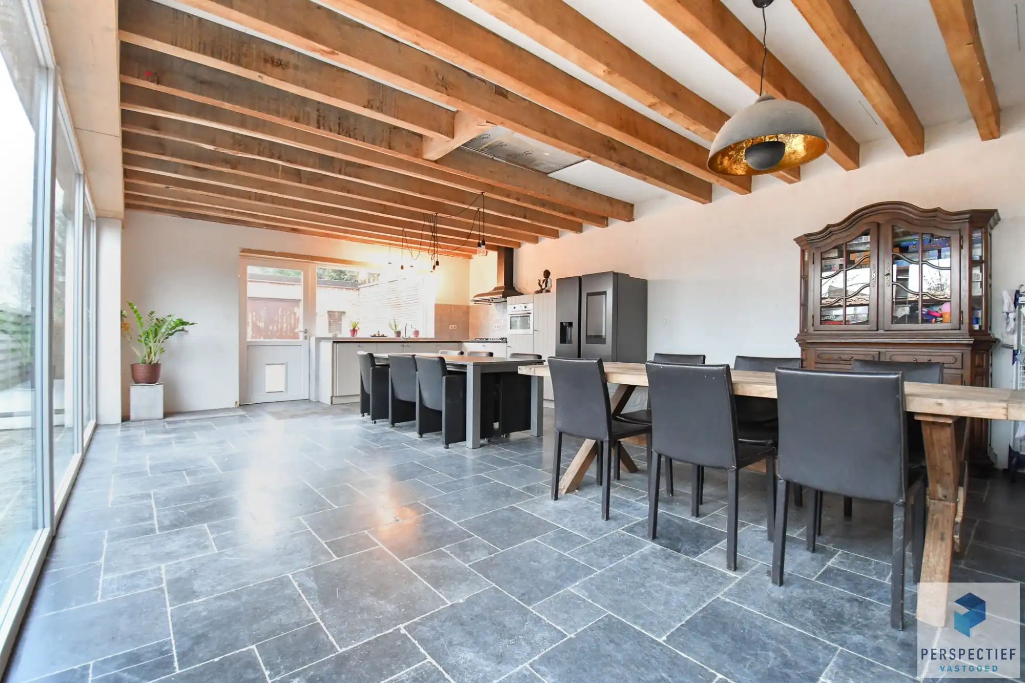 Ruime woning met tuin, kleine weide & bijgebouw gelegen in landelijke omgeving in Oedelem op  1 365 m² foto 9