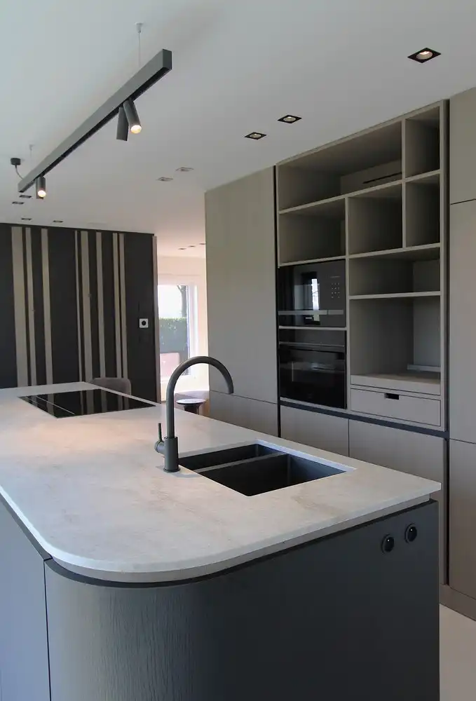 Damme, vlakbij Moerkerke Tot in de puntjes LUXUEUS  gerenoveerde ENERGIEZUINIGE open bebouwing , alles op het gelijkvloers foto 12