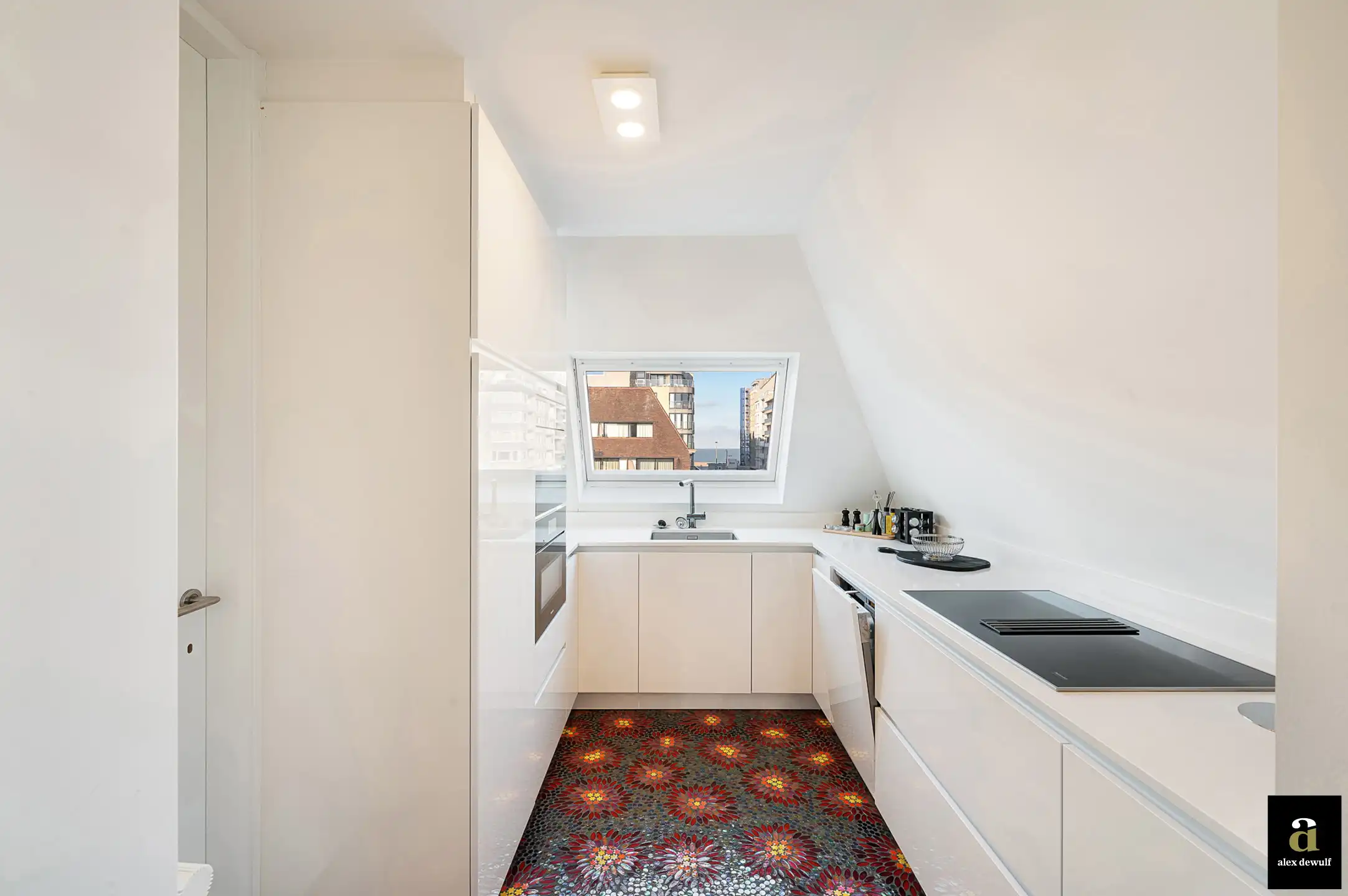 Unieke penthouse van 298 m² vlakbij de zee foto 16