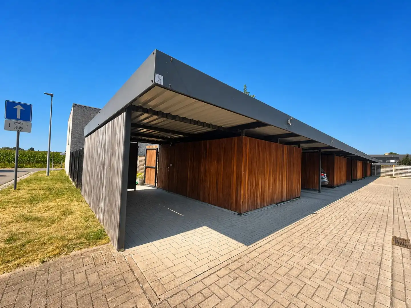 Recente woning met 3 slks, carport, tuin,... foto 5