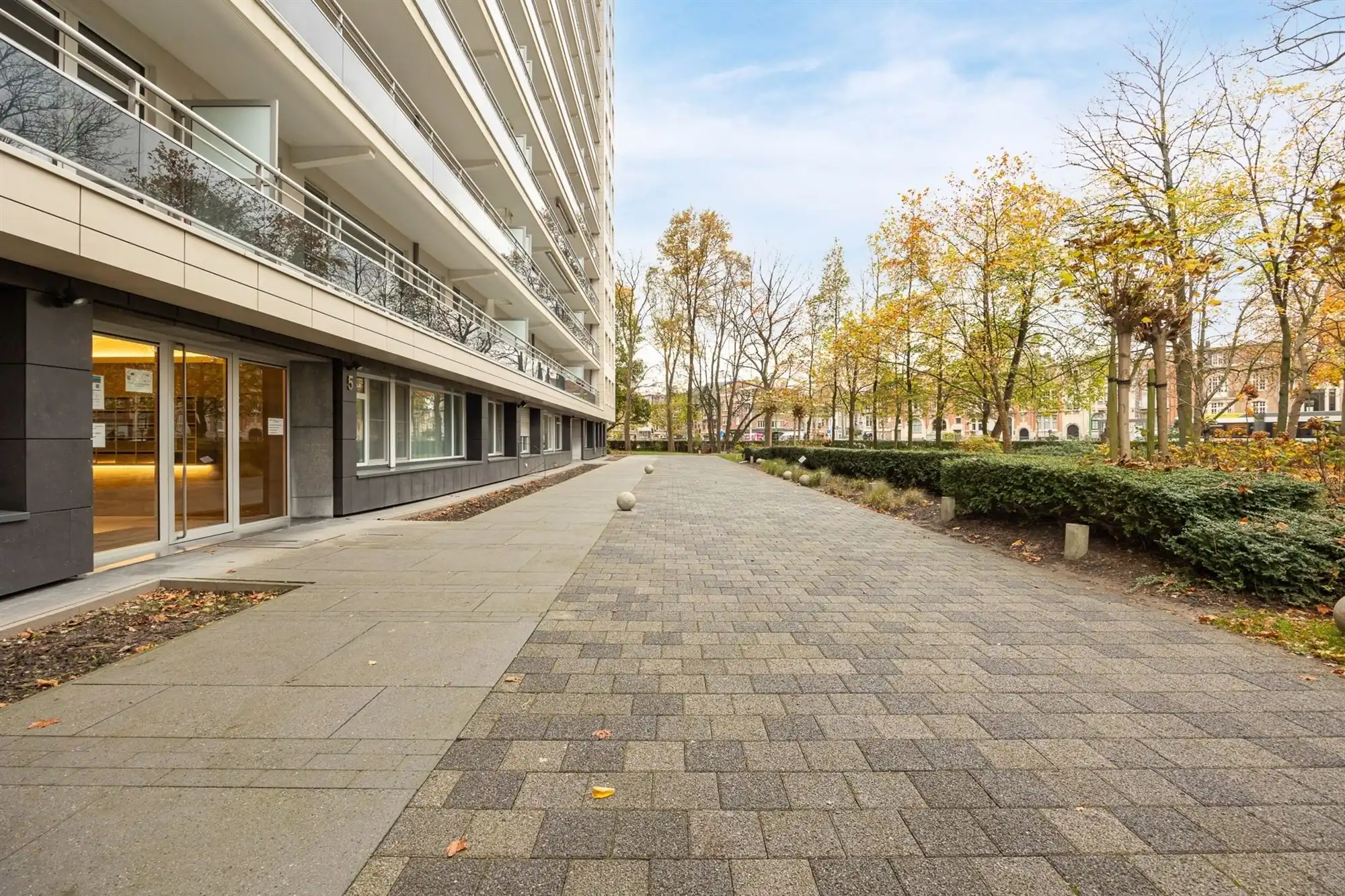 Ruim app. met 3 slpkmrs en 2 terrassen én garage foto 18