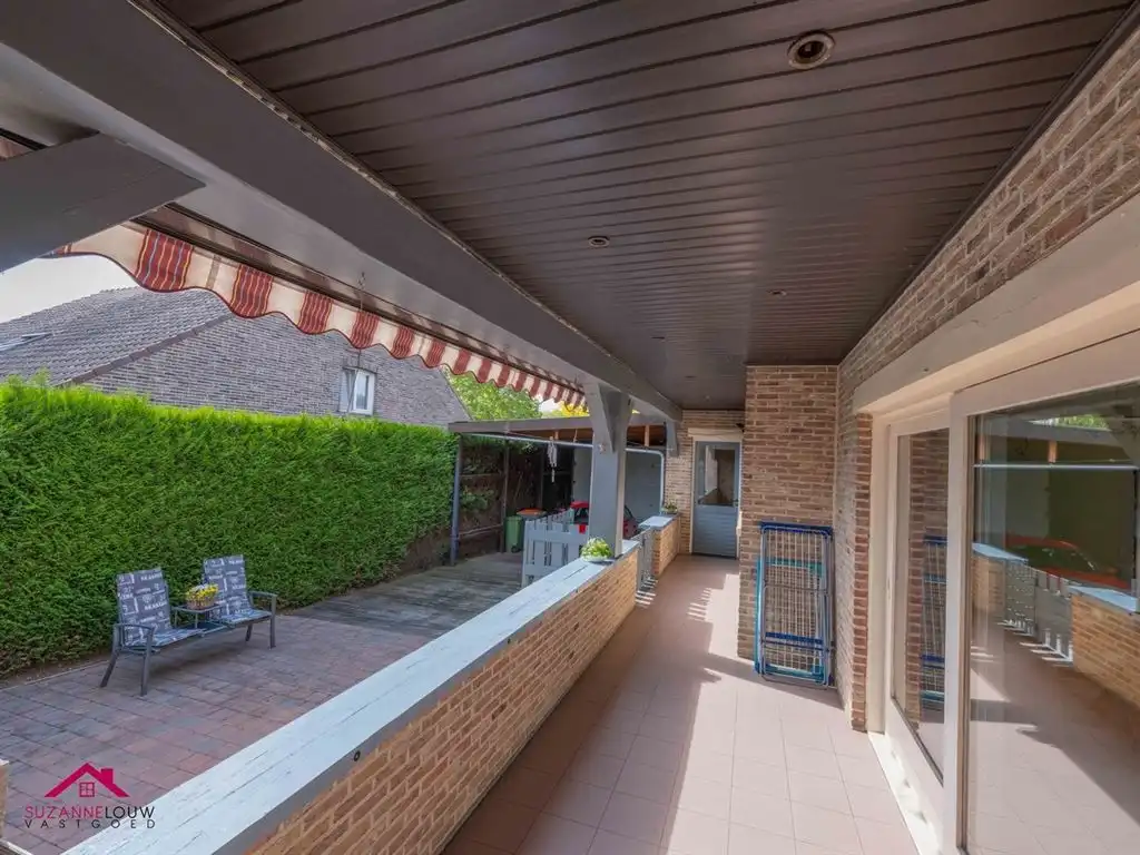 Riante vrijstaande woning met praktijkruimte foto 6