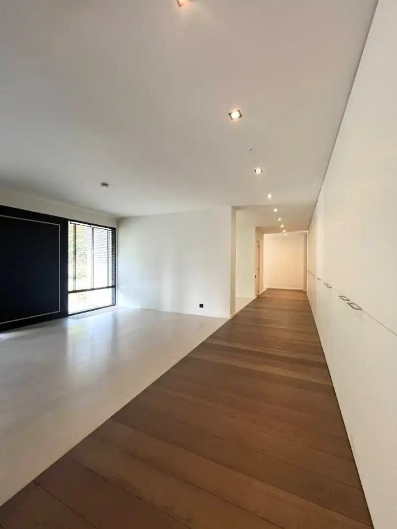 Langemark - Alleenstaande ruime villa met zwembad&nbsp; op een uitzonderlijk domein foto 4