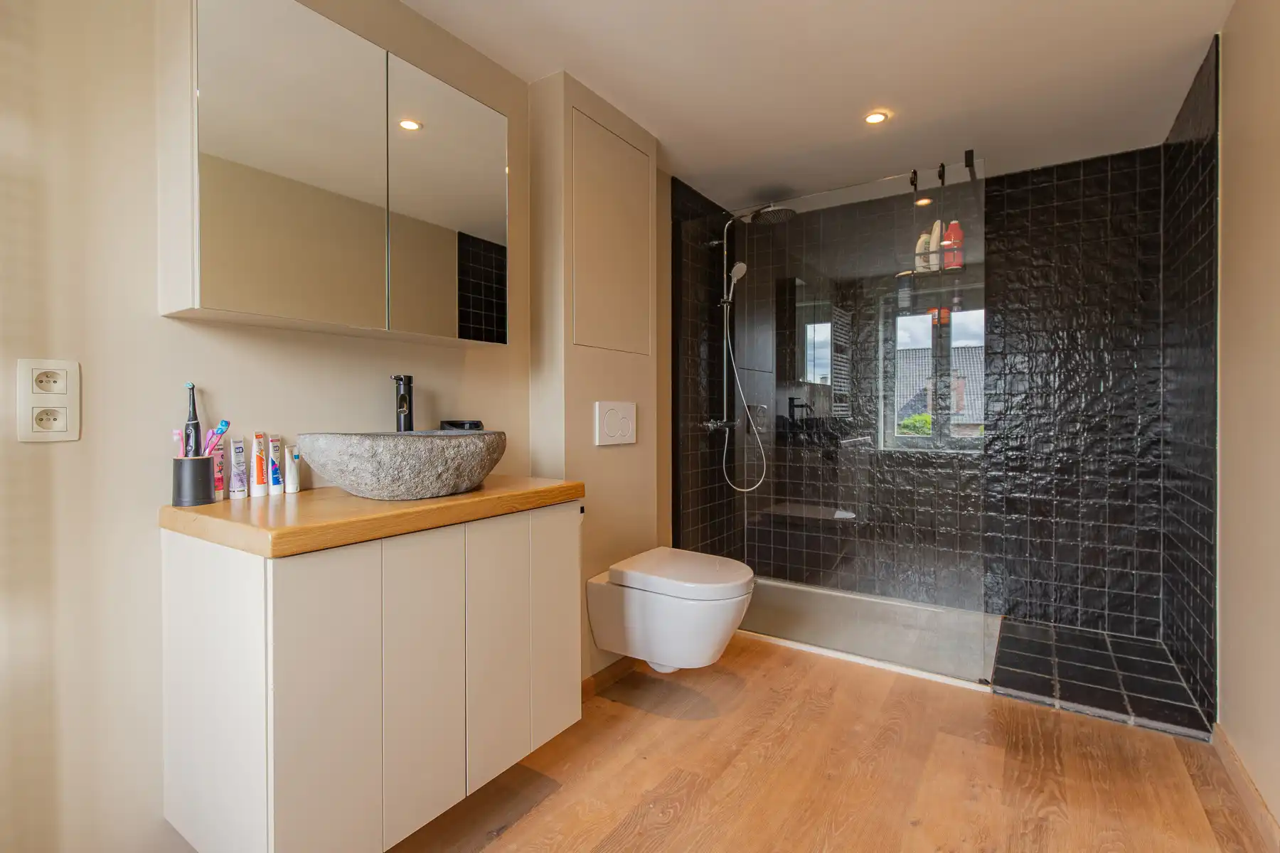 goed gelegen woning met veel mogelijkheden foto 11